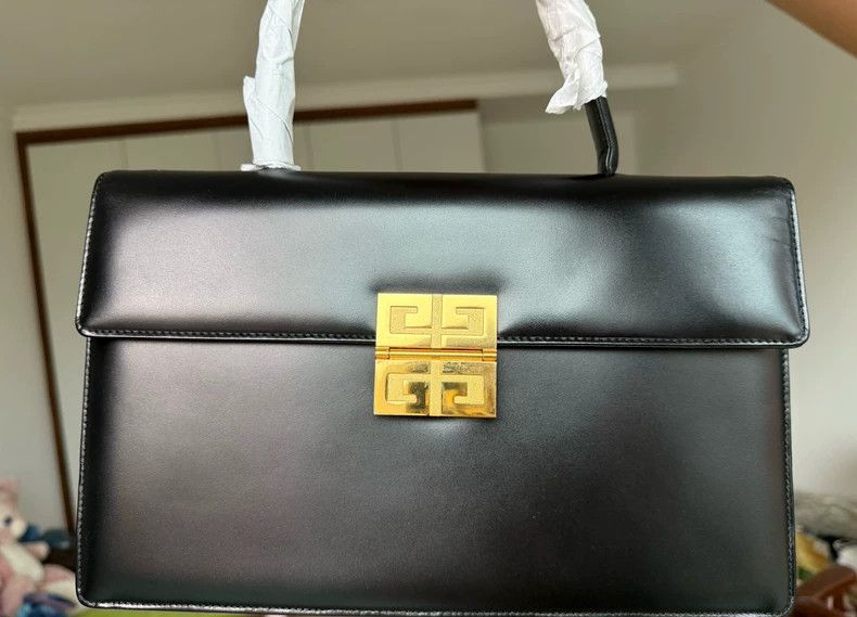 Givenchy Givenchy Black and Gold Horizontal Buckle Handbag Size ONE SIZE - 2 Thumbnail