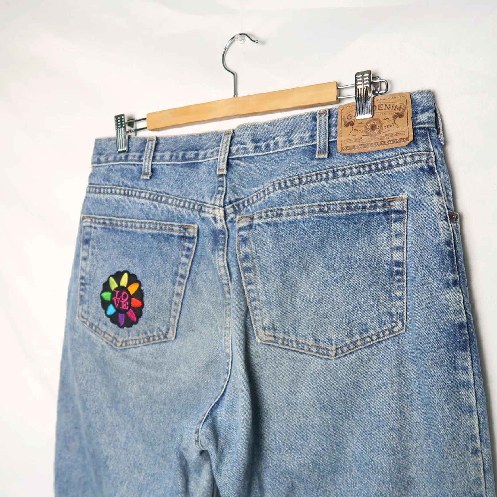 Gap VINTAGE Gap Jeans 90s Light Wash Blue Denim Straight Leg Patches 36 Mens 30 Inseam Grunge Size US 36 / EU 52 - 5 Thumbnail