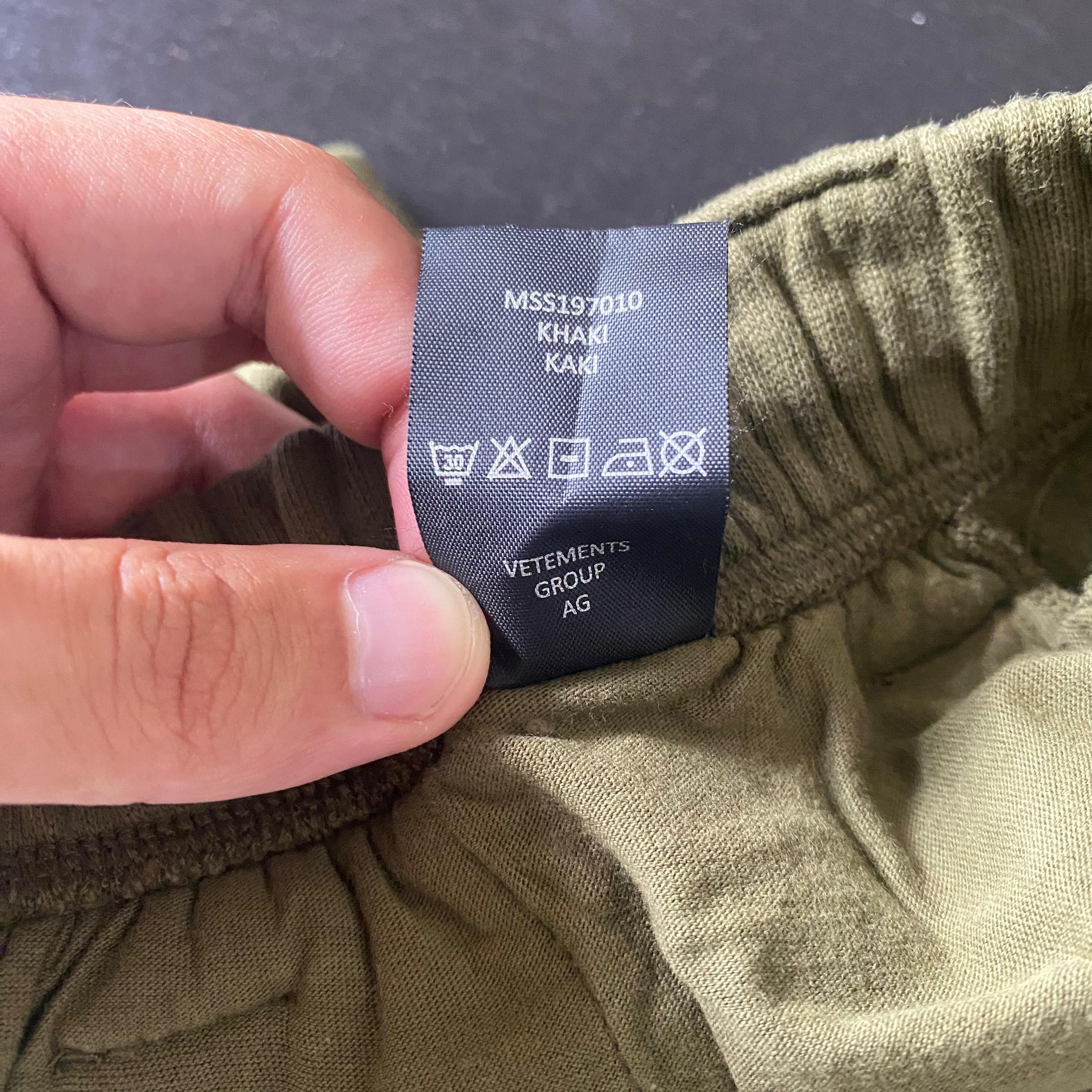 Vetements Runway Khaki Simple Logo Sweatpants Size US 28 / EU 44 - 7 Thumbnail