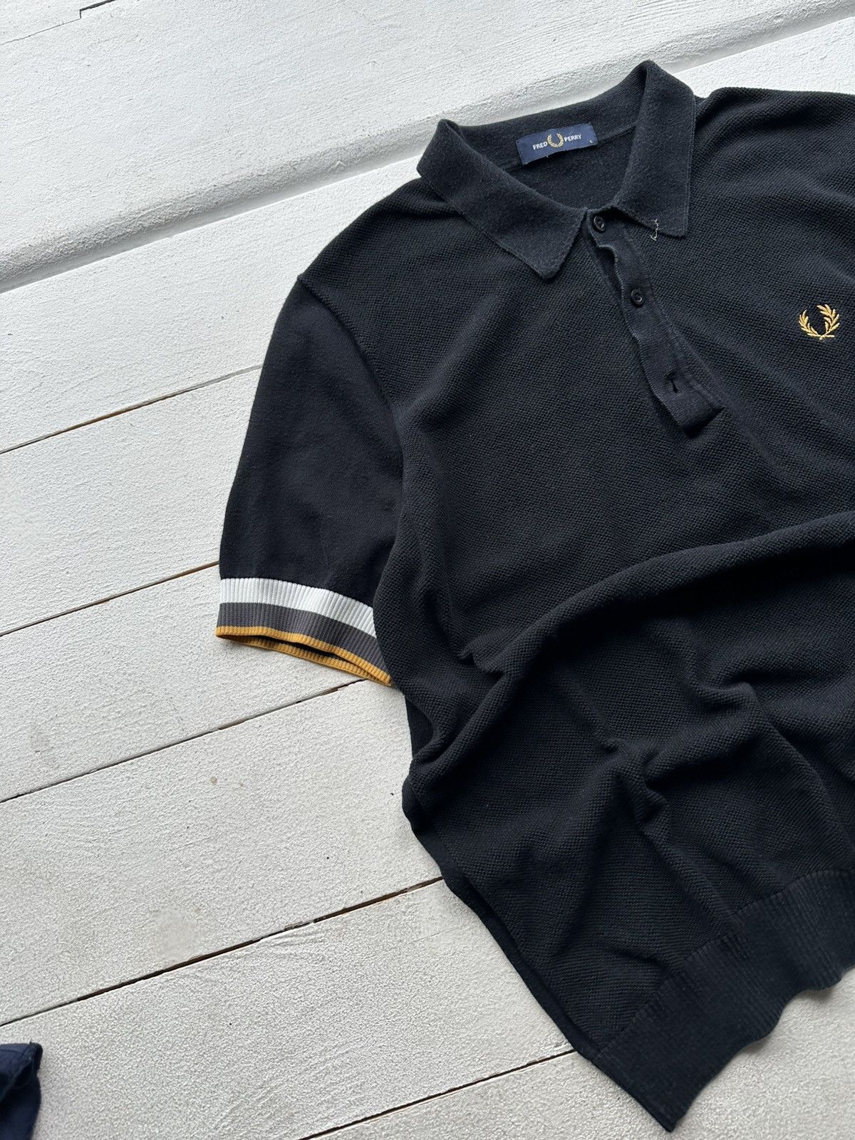 Fred Perry VNTG🚨 FRED PERRY POLO WITH LOGO Y2K RARE CASUALS Size US L / EU 52-54 / 3 - 2 Thumbnail