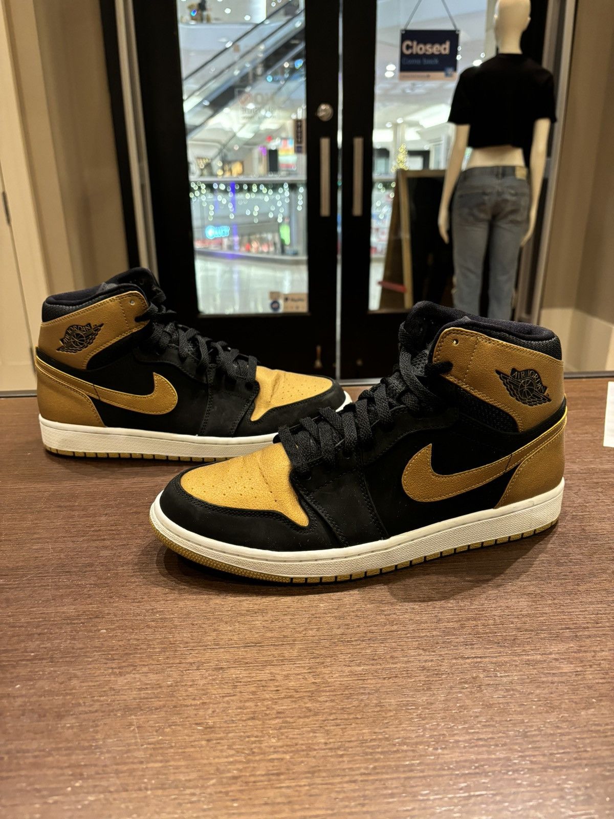 Jordan 1 melo retail online