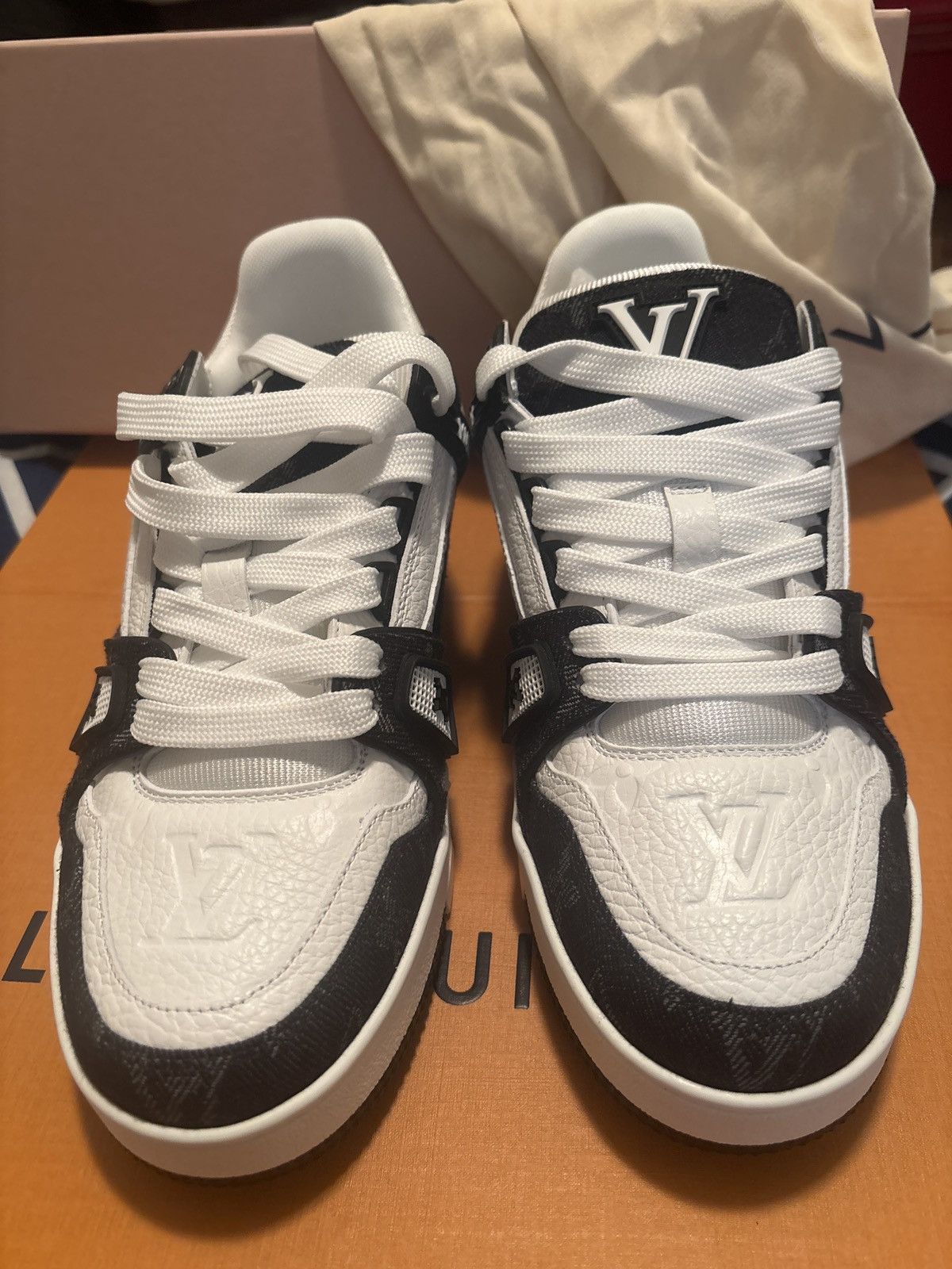 Louis Vuitton LV Trainer Monogram Denim Sneakers Size US 7.5 / IT 37.5 - 3 Thumbnail