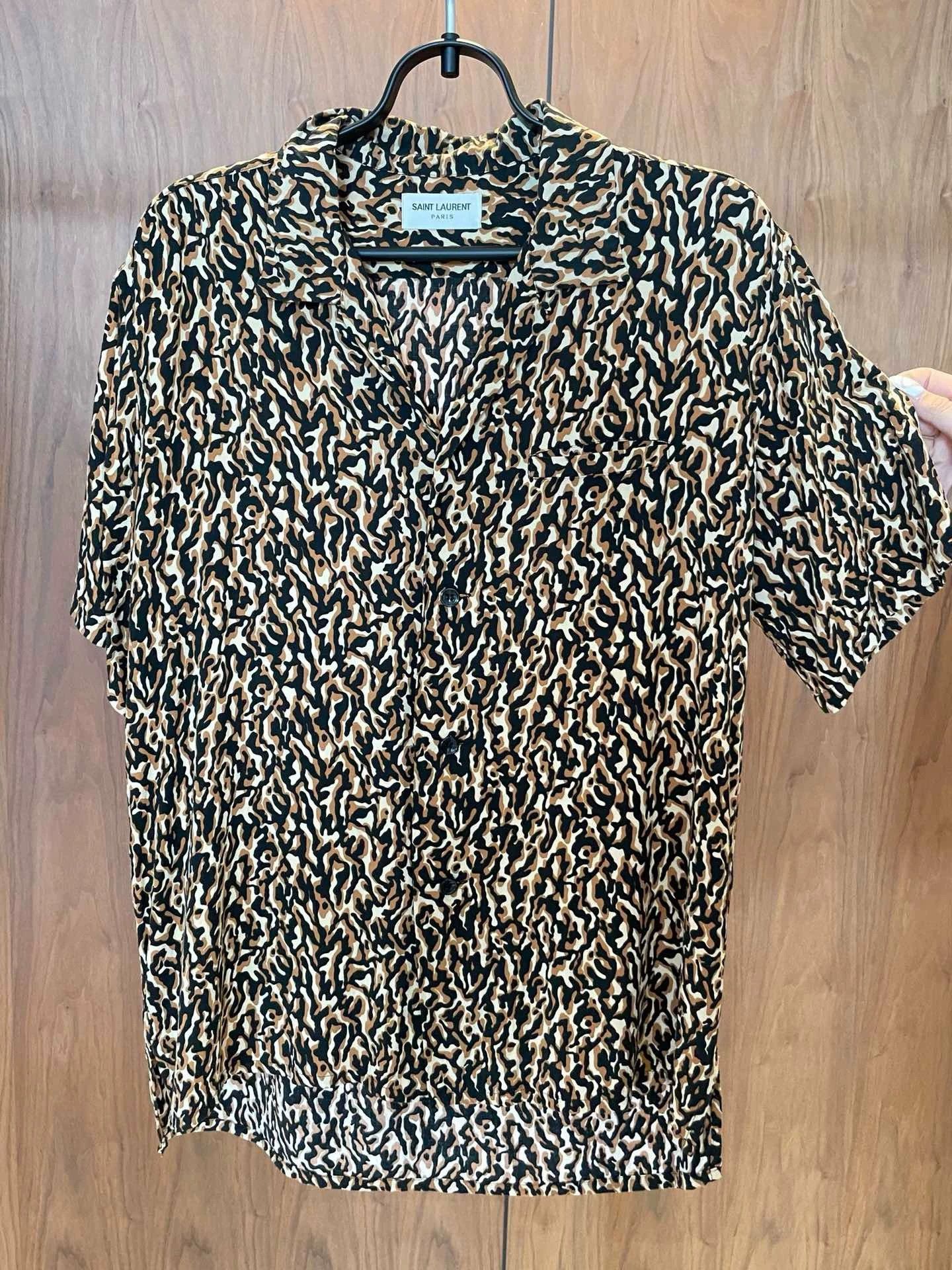 Saint Laurent Paris Saint Laurent Paris Abstract leopard print shirt Size US XS / EU 42 / 0 - 1 Thumbnail