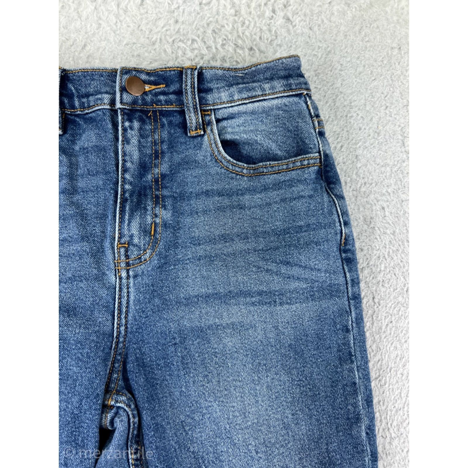 Fashion Nova Vintage Fashion Nova Blue Denim Jeans Women Medium Wash 28 Inseam Classic 90s Style Size 26" / US 2 / IT 38 - 7 Thumbnail