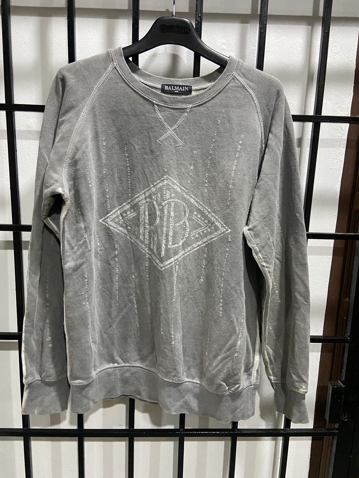 Balmain Thrashed Balmain pullover sweatshirt Size US M / EU 48-50 / 2 - 1 Thumbnail