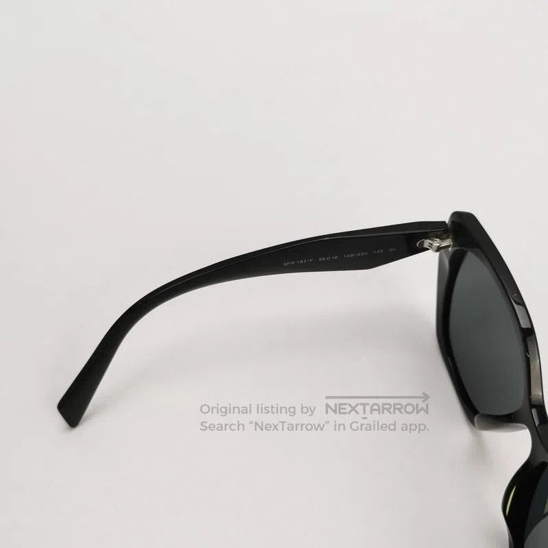 Prada Prada Oversized Black Frame Sunglasses with Logo. Size ONE SIZE - 6 Thumbnail
