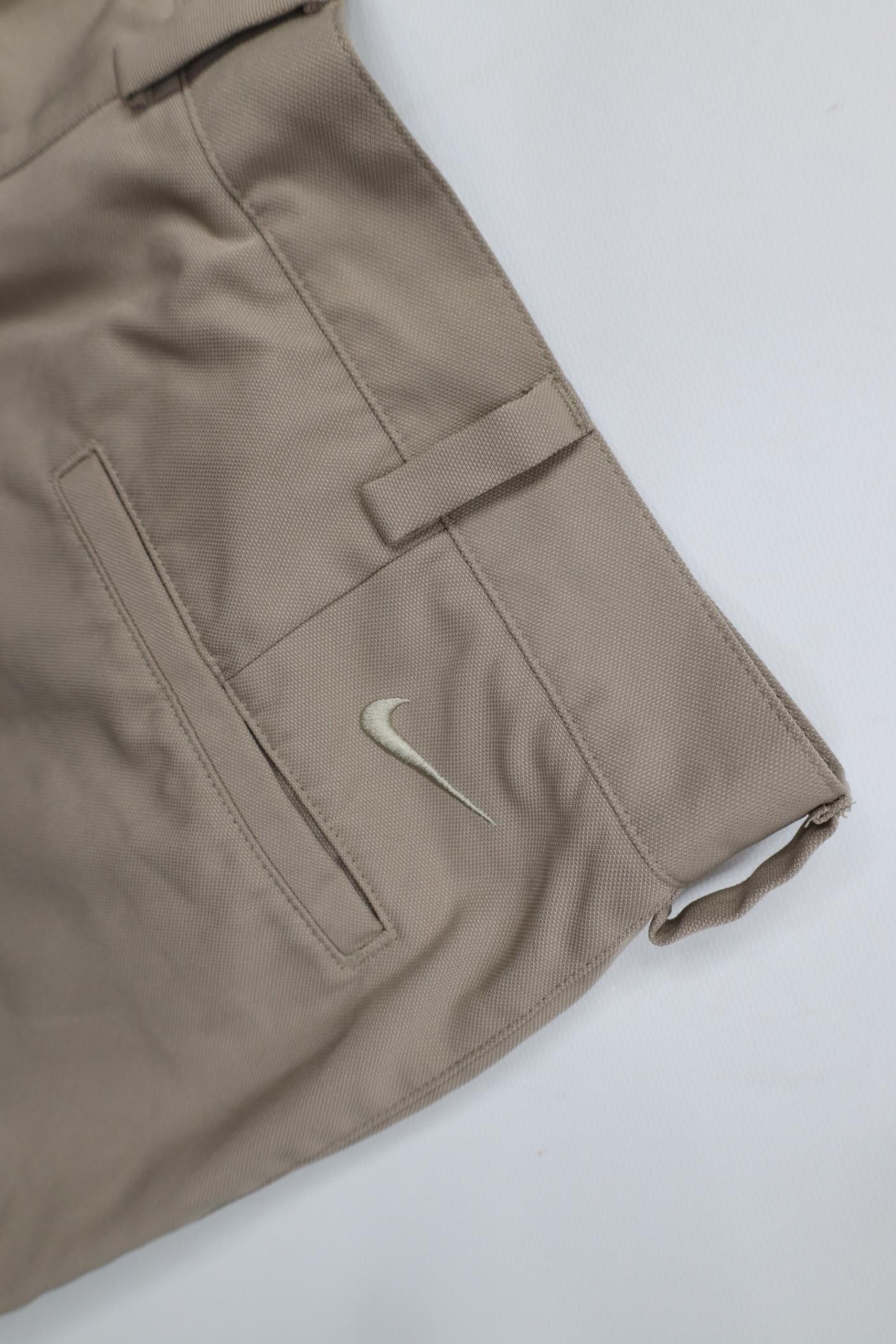 Nike Vintage Y2K Nike Golf Knit Pleated Chino Golf Shorts Beige Size US 32 / EU 48 - 12 Thumbnail