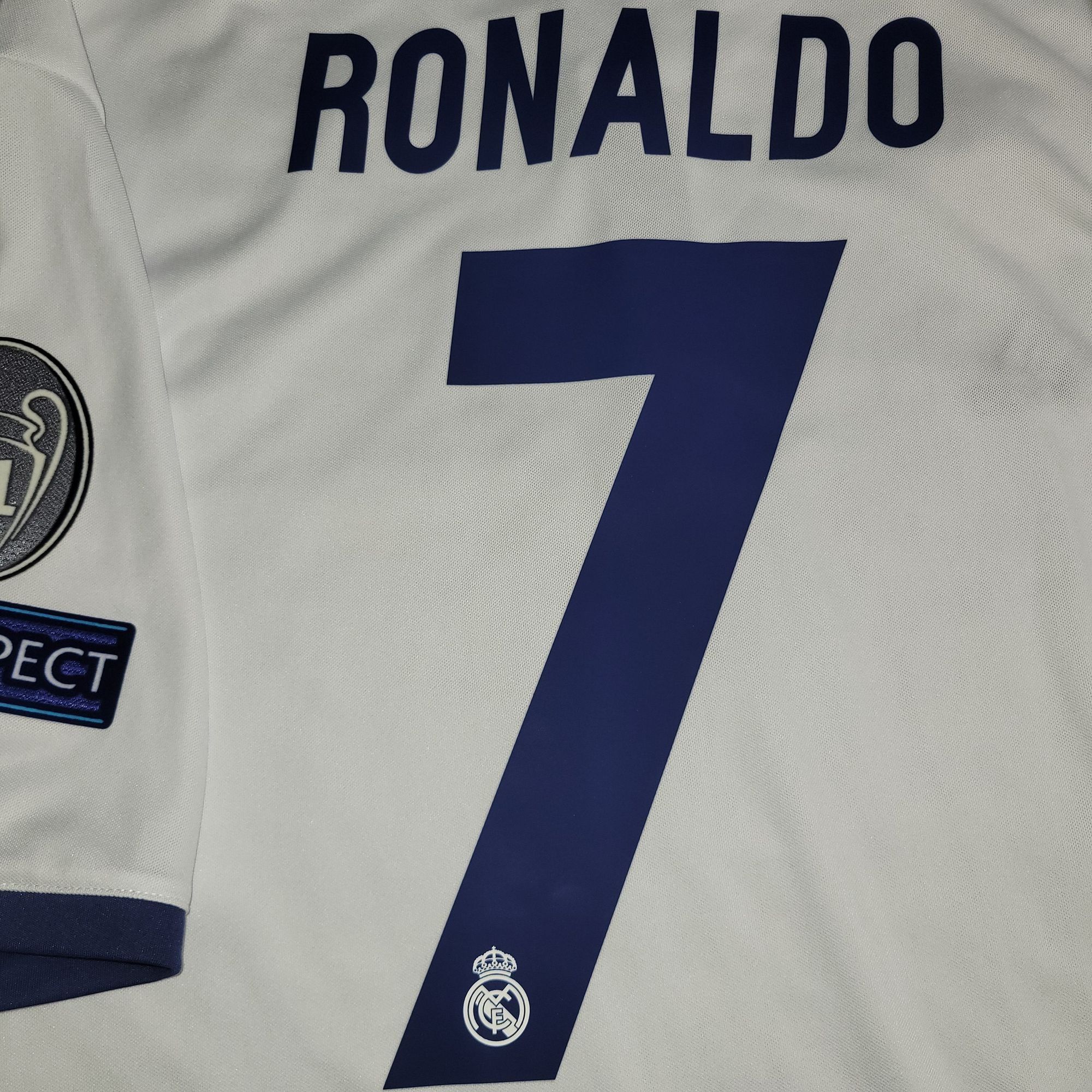 Adidas Cristiano Ronaldo Real Madrid 2016 2017 Soccer Jersey XL Size US XL / EU 56 / 4 - 4 Thumbnail
