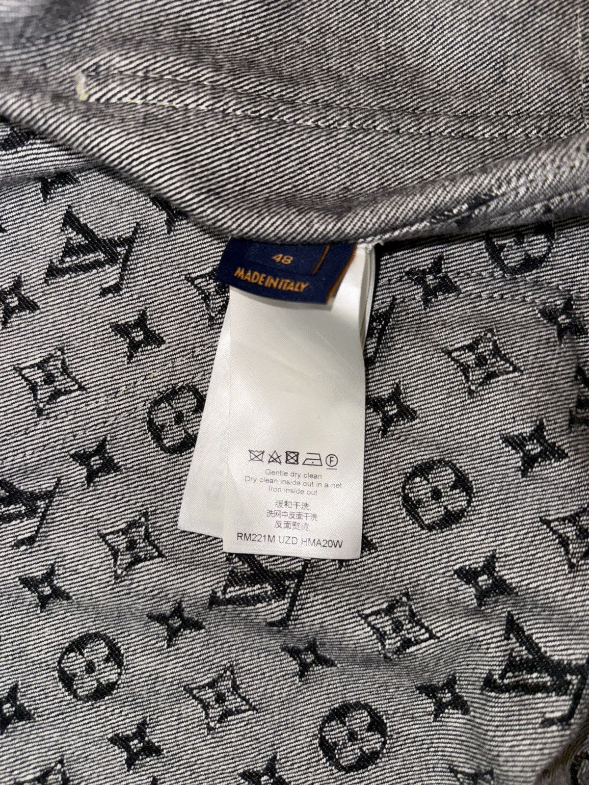 Louis Vuitton × Nigo LOUIS VUITTON X NIGO DARK BLUE DENIM MONOGRAM/STRIPED JACKET Size US M / EU 48-50 / 2 - 6 Thumbnail