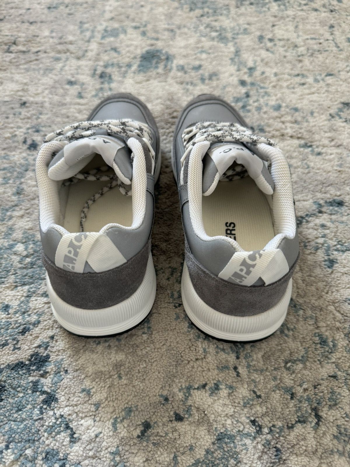A.P.C. Bnwt $325 8.5 A.P.C. Reflective jay sneakers classic Size US 8.5 / EU 41-42 - 6 Thumbnail