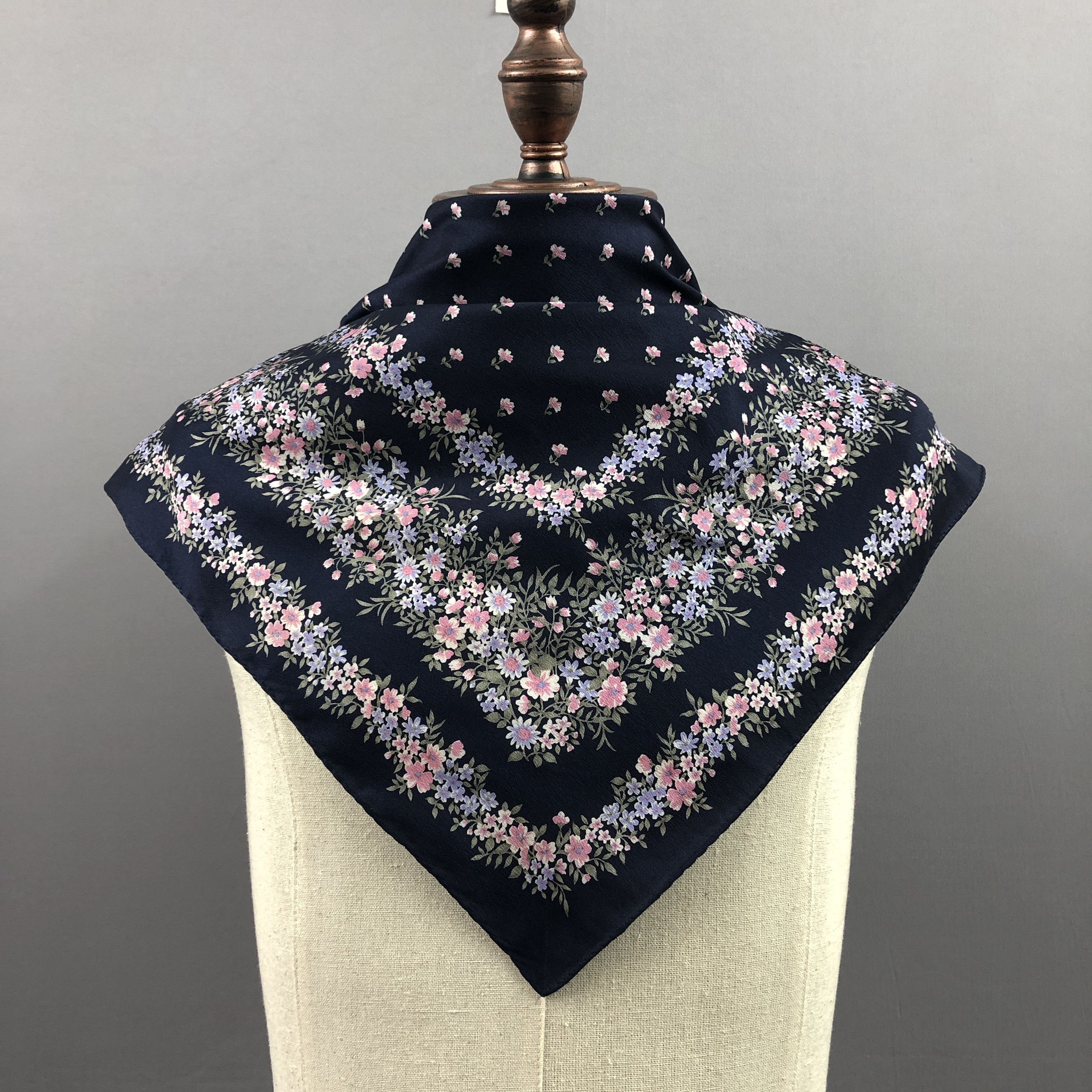 Japanese Brand Vintage Floral SILK Scarf Twill Stole Wraps Scarves Size ONE SIZE - 2 Thumbnail