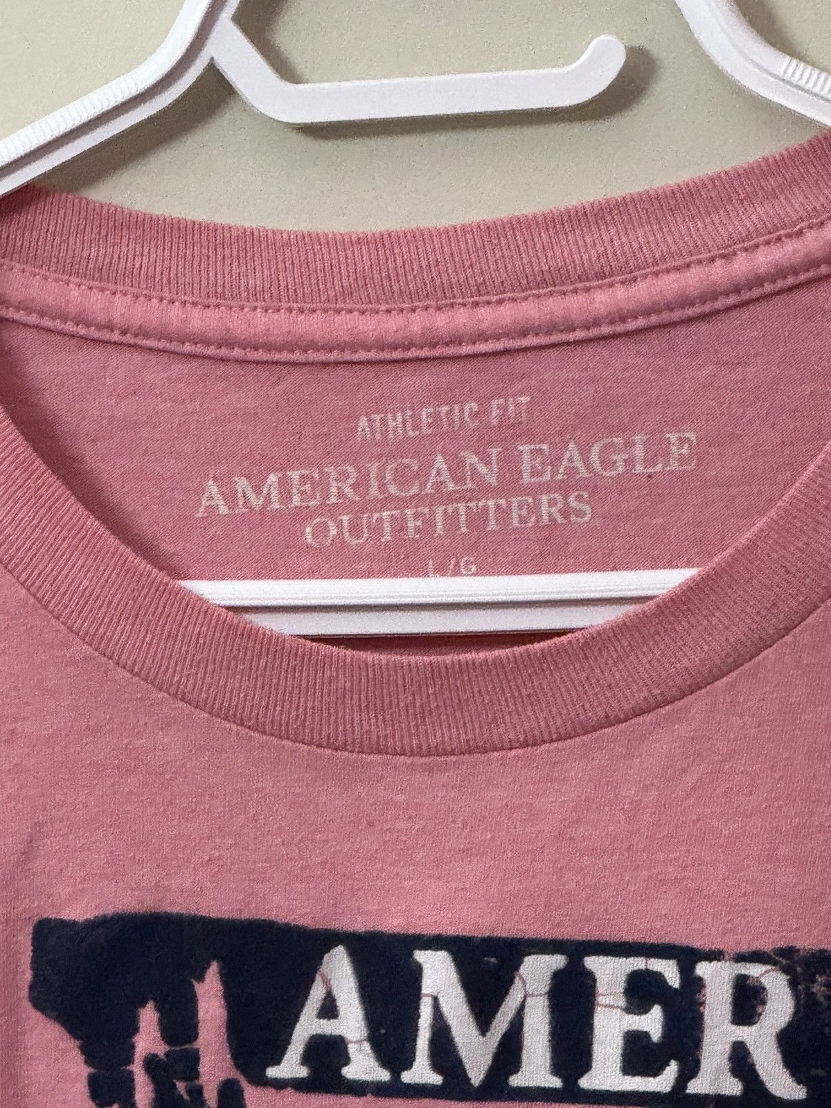 American Eagle Outfitters American Eagle Outfitters Pink Graphic Tee Short Sleeve Size L / US 10 / IT 46 - 3 Thumbnail