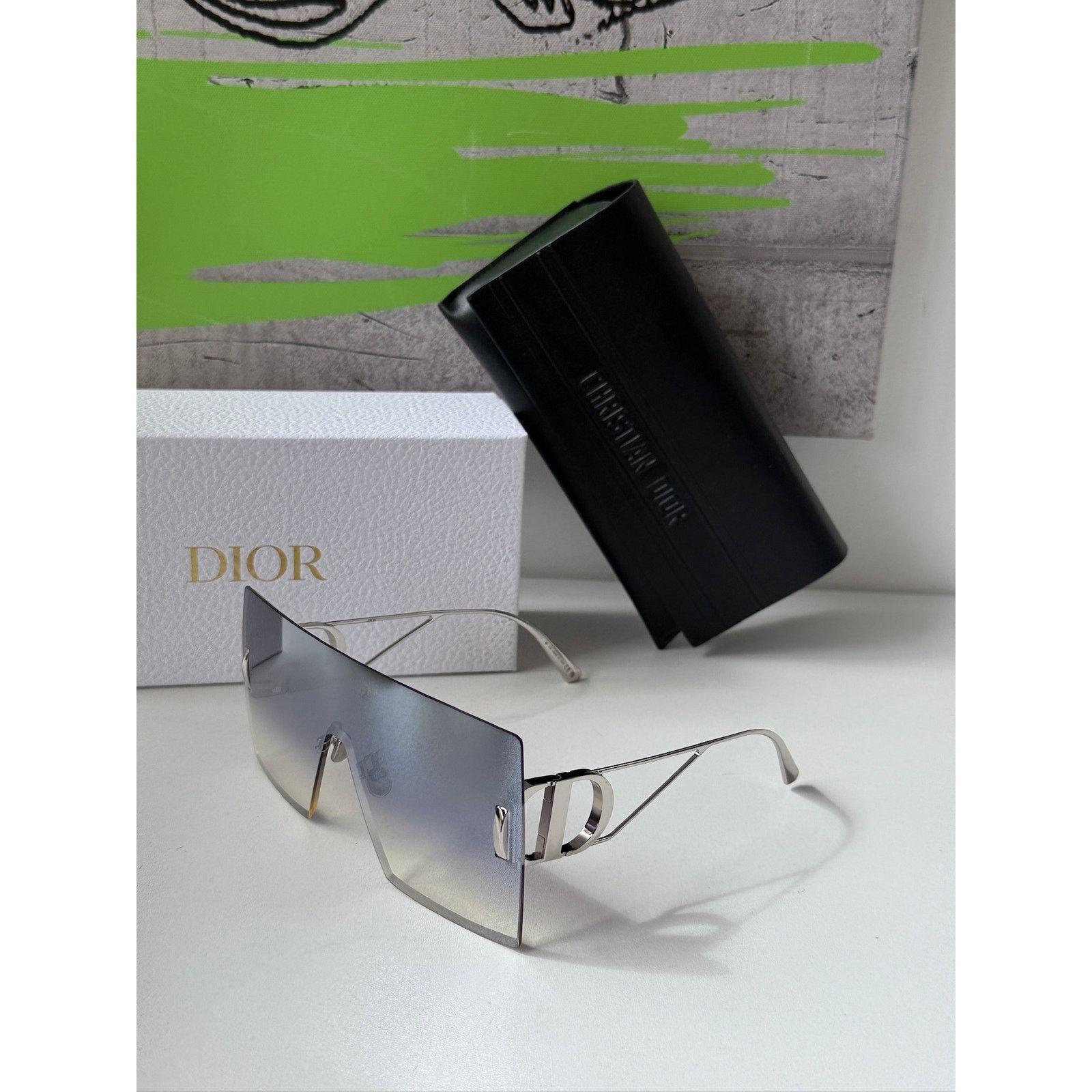 Dior NEW Dior 30Montaigne M1U Oversized Sunglasses Silver Mirror Size ONE SIZE - 2 Thumbnail