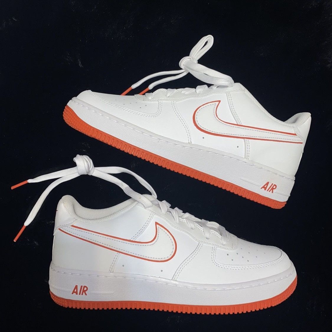 Nike AIR FORCE 1(GS) RED/WHITE Size US 6.5 / EU 39-40 - 10 Thumbnail