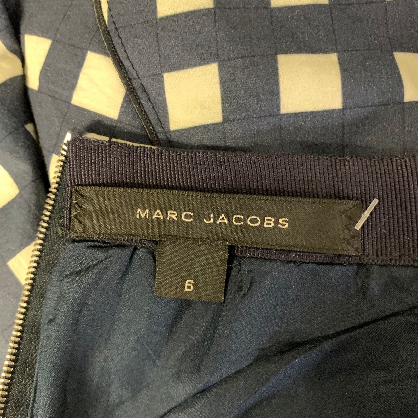 Marc Jacobs MARC JACOBS Size 6 Navy White Cotton Gingham Mid-Calf Skirt Size 28" / US 6 / IT 42 - 4 Thumbnail