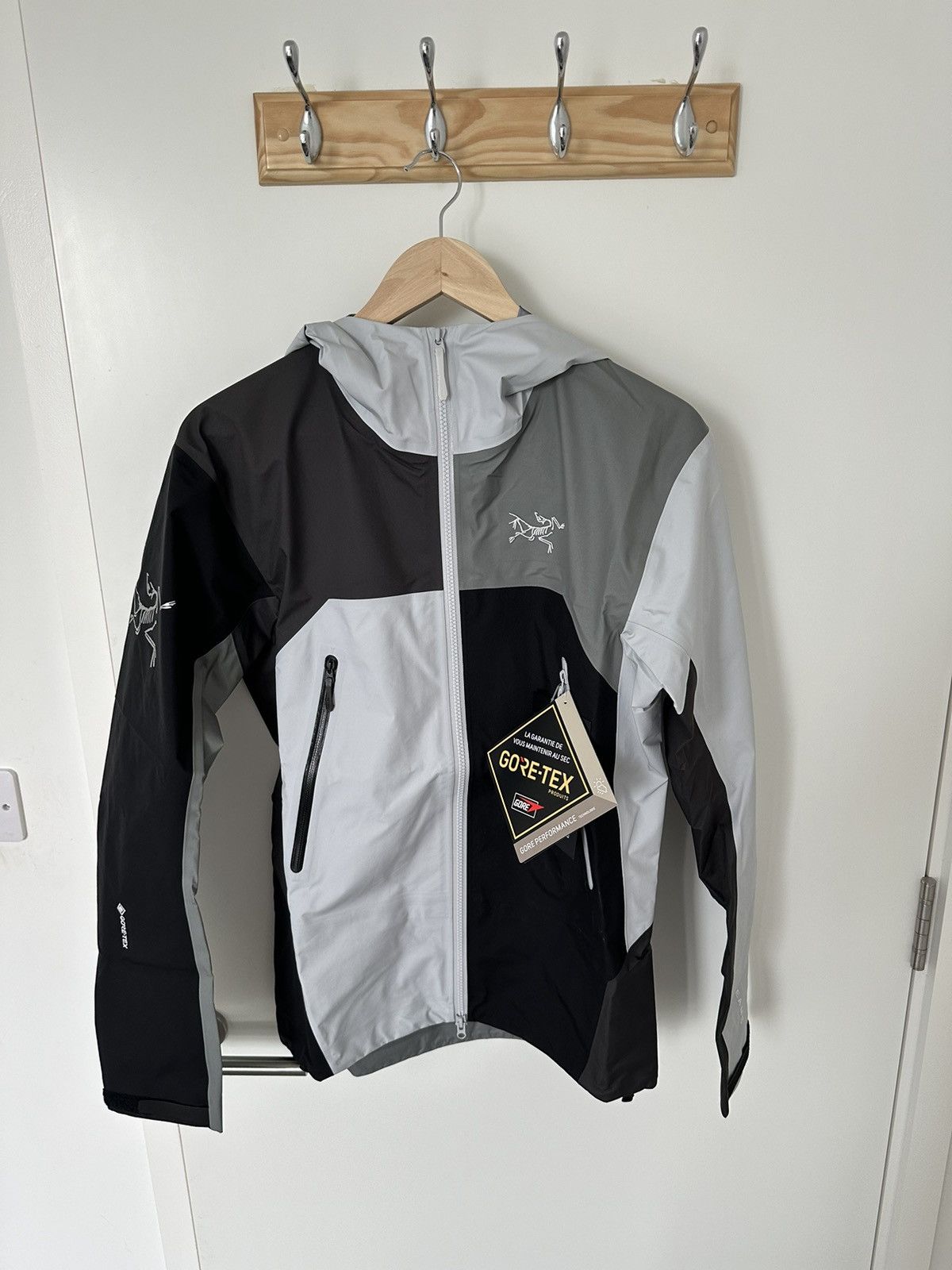 image of Arcteryx x Beams Plus Arc’Teryx Beams Beta Jacket Tranquil in Grey, Men's (Size XS)