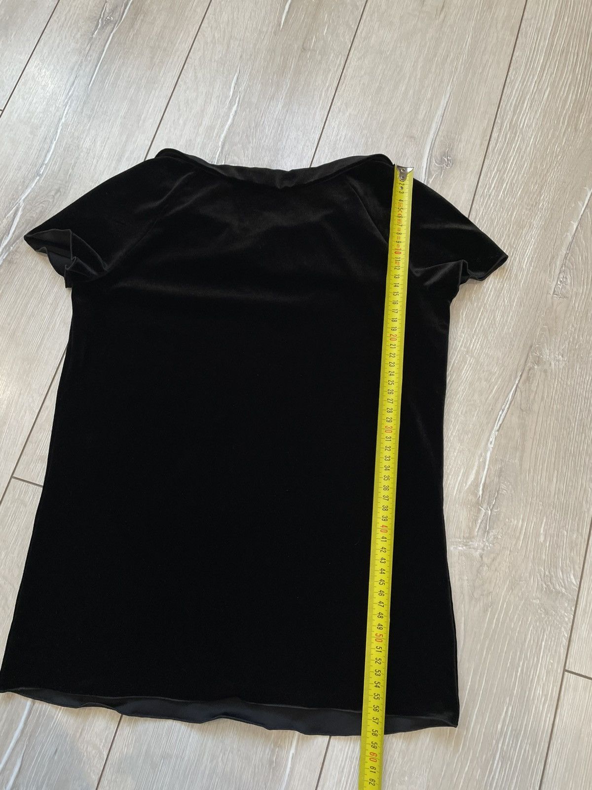 Armani Collezioni Armani Collezioni Women's Black Velvet Velour T Shirt Size XS / US 0-2 / IT 36-38 - 7 Thumbnail
