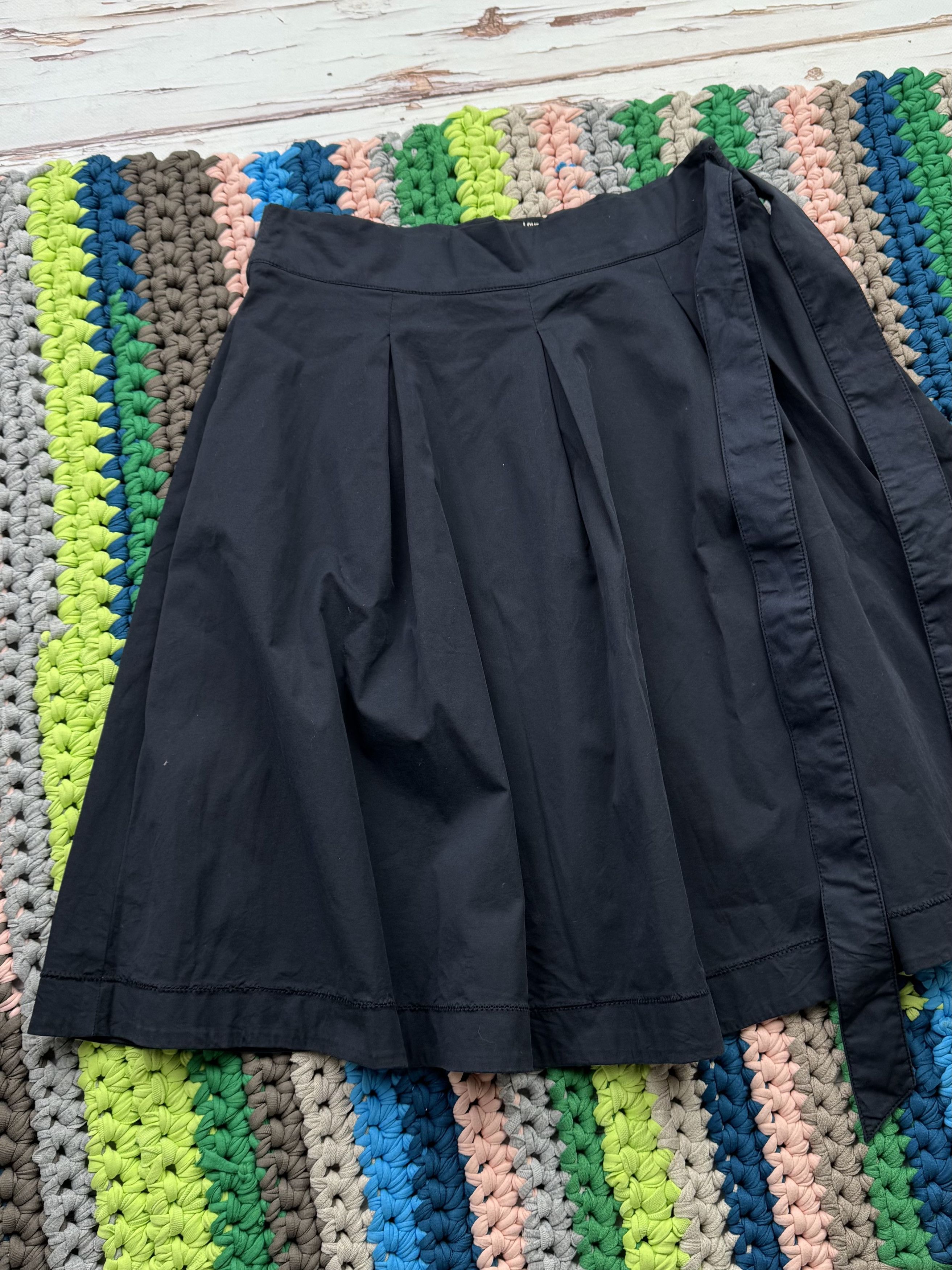 Love Moschino Love Moschino Flare Skirt With Belt (V118)(D10) Size 27" / US 4 / IT 40 - 2 Thumbnail