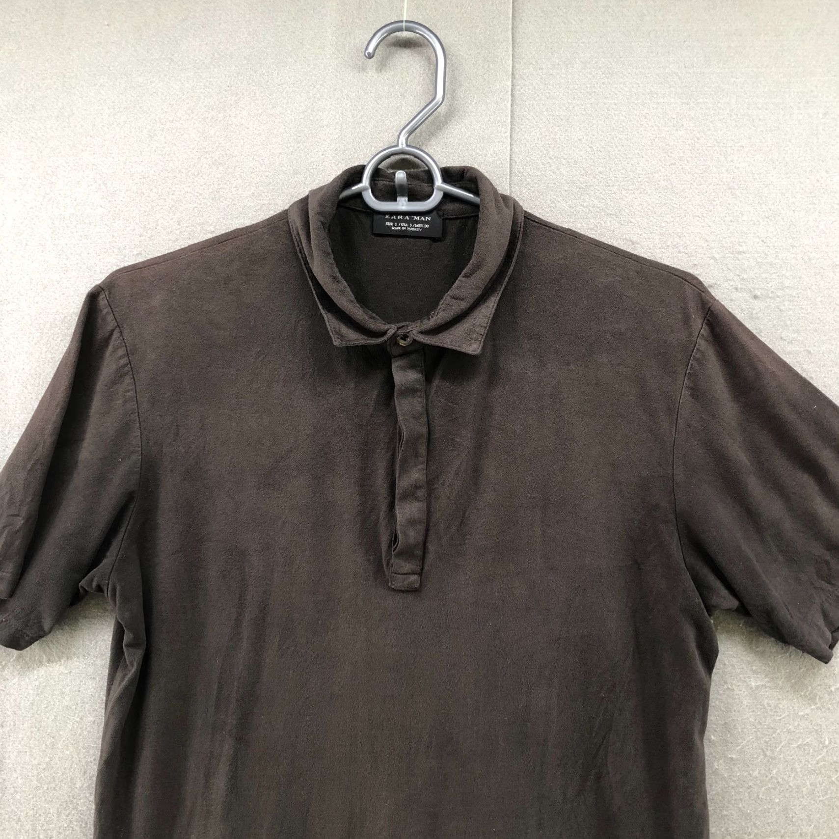 Zara Zara Polo Shirt Mens S Brown Short Sleeve Lightweight Faux Suede Collar Modern Shirt Size US S / EU 44-46 / 1 - 3 Thumbnail