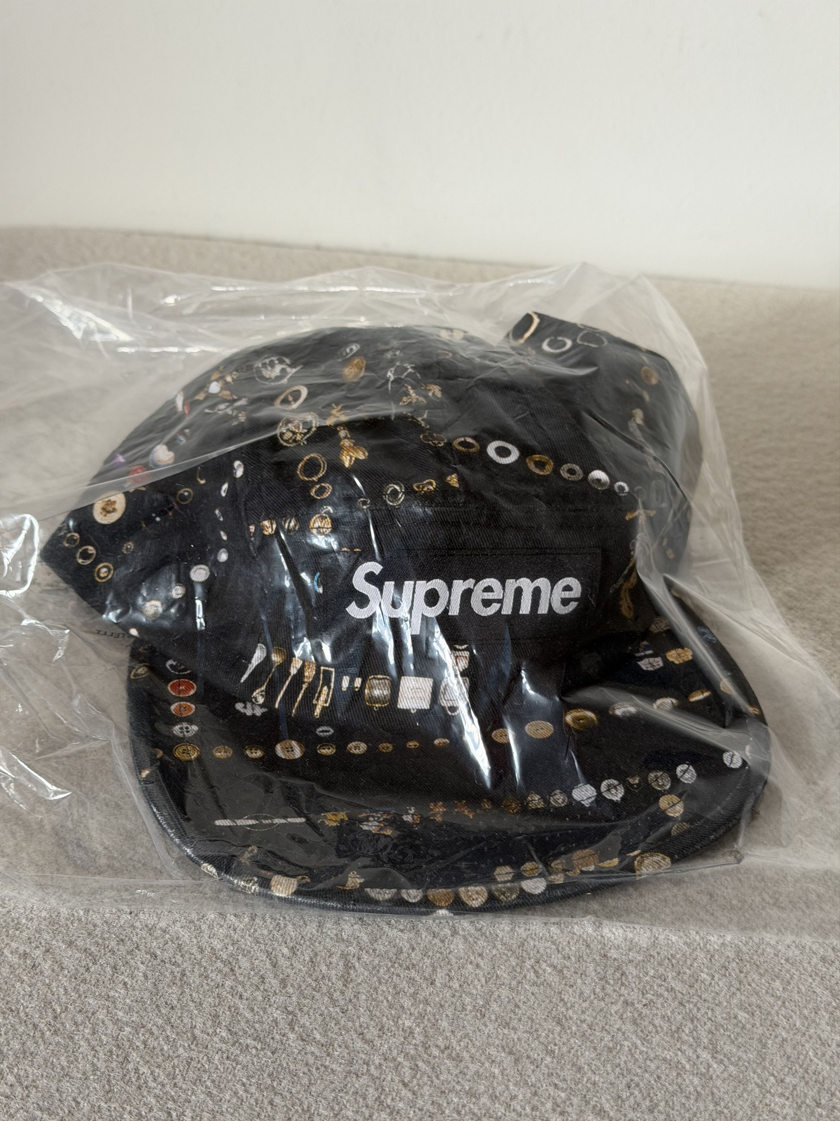Supreme Supreme Mike Kelley Camp Cap in Black Size ONE SIZE - 2 Thumbnail