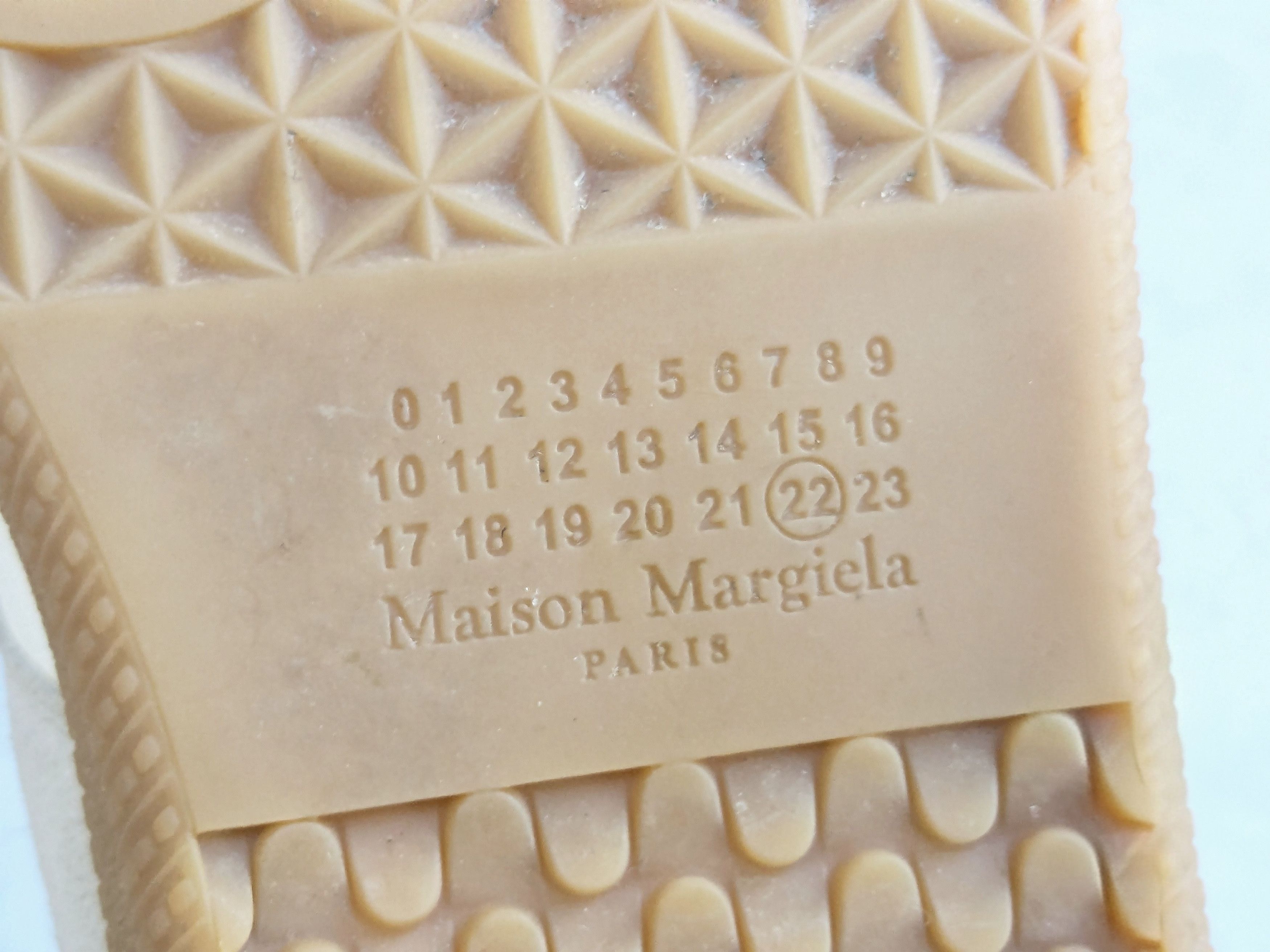Maison Margiela Maison Margiela GAT Replica Gray White 10.5 43.5 Gum Size US 10.5 / EU 43-44 - 15 Thumbnail