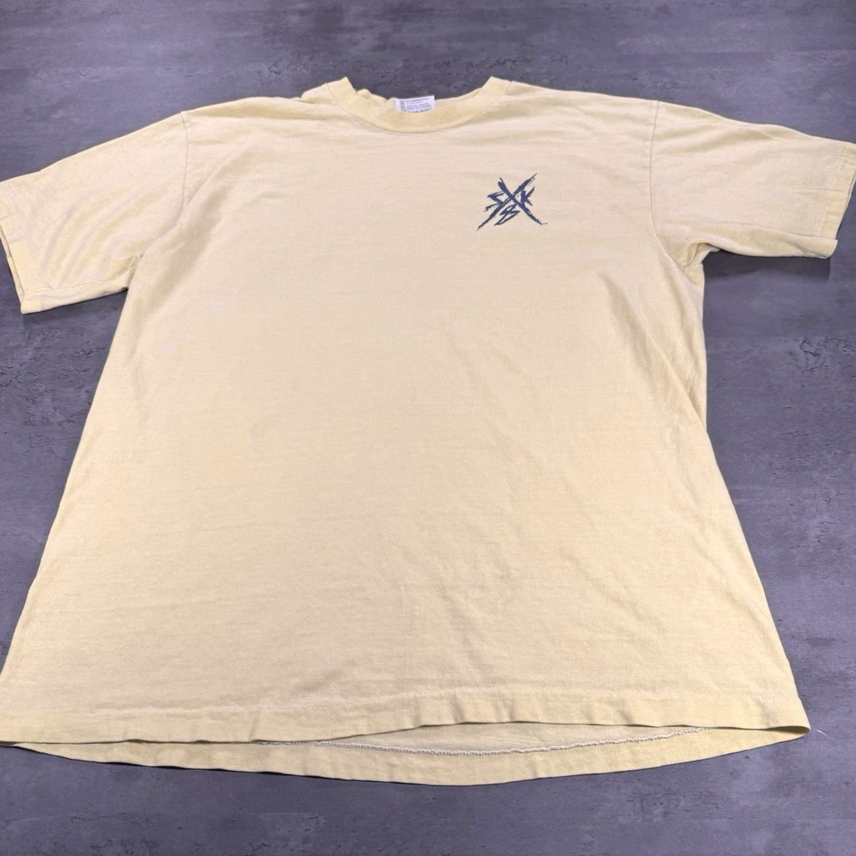 Hanes **VINTAGE 80s Hanes Men's XL Yellow Crop Fit Skate T-Shirt 87** User: **VINTAGE 80s Hanes Men's XL Yellow Crop Fit Skate T-Shirt 87** Size US M / EU 48-50 / 2 - 3 Thumbnail