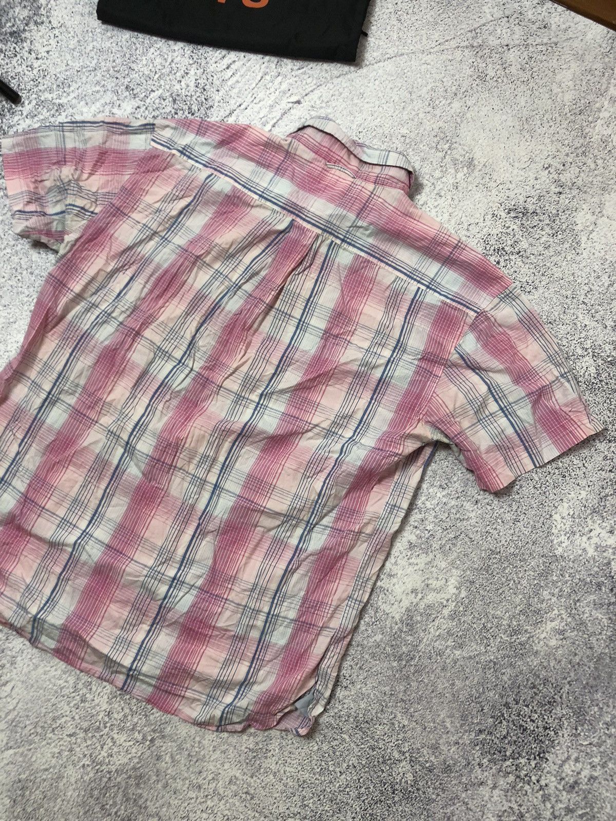 Tommy Hilfiger Men’s shirt Tommy Hilfiger size Xl vintage japan casual Size US XL / EU 56 / 4 - 8 Thumbnail