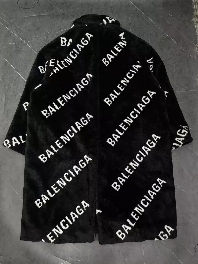 Balenciaga Balenciaga balenciaga teddy coat with logo print -2507 Size US L / EU 52-54 / 3 - 2 Thumbnail