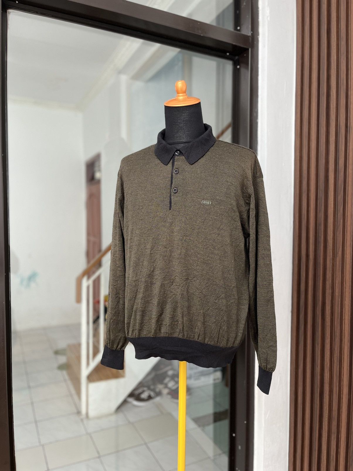 Balenciaga × Vintage Vintage Balenciaga Golf Button Collar Knitwear (UNISEX) Size US M / EU 48-50 / 2 - 3 Thumbnail