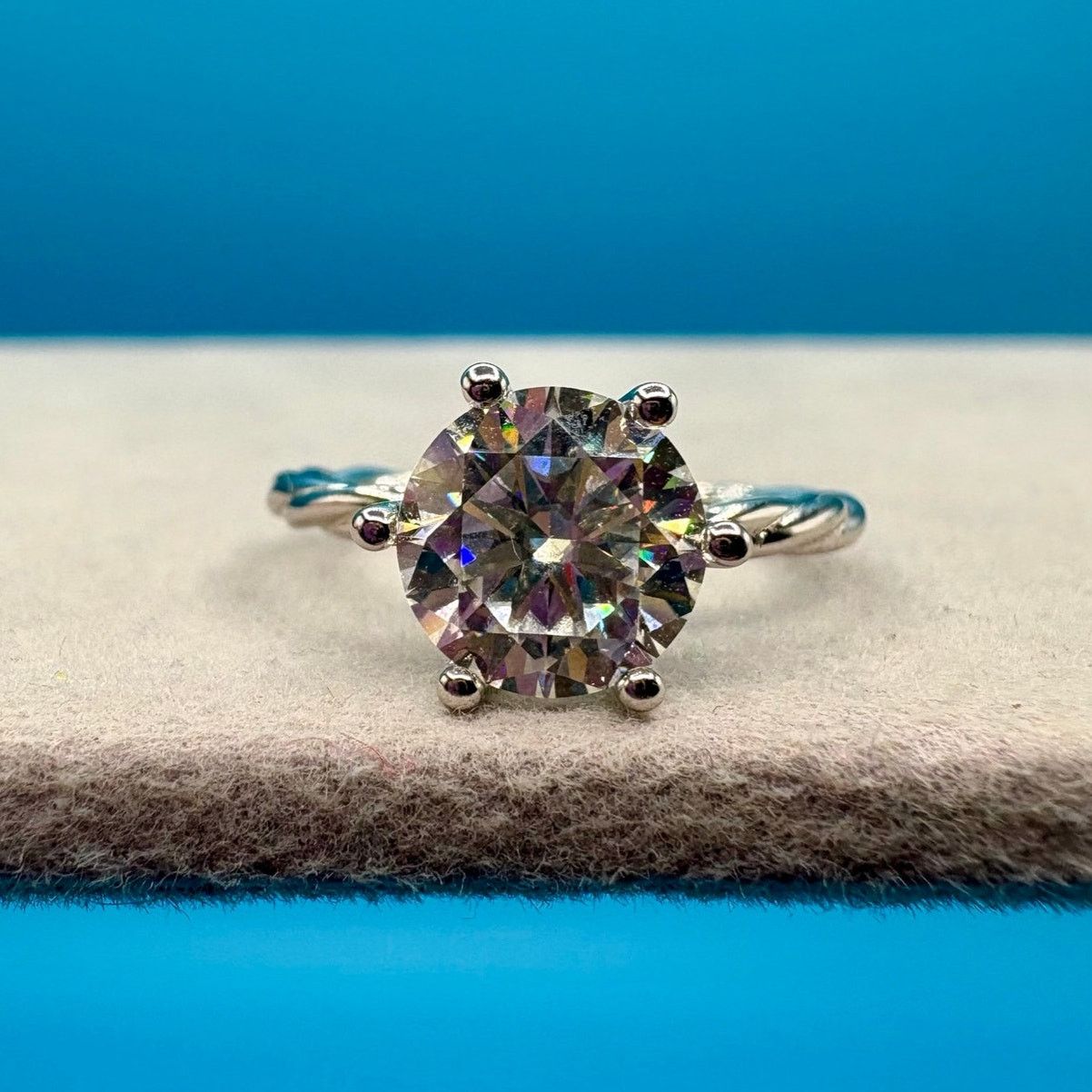 Jewelry Sz 7.5 - VVS1 D Moissanite Ring in AU750 (75% White Gold) Size ONE SIZE - 7 Thumbnail