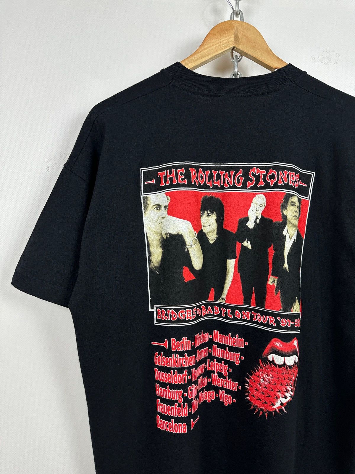 Band Tees 1997/98 Vintage The Rolling Stones Bridges To Babylon Shirt Size US XL / EU 56 / 4 - 19 Thumbnail
