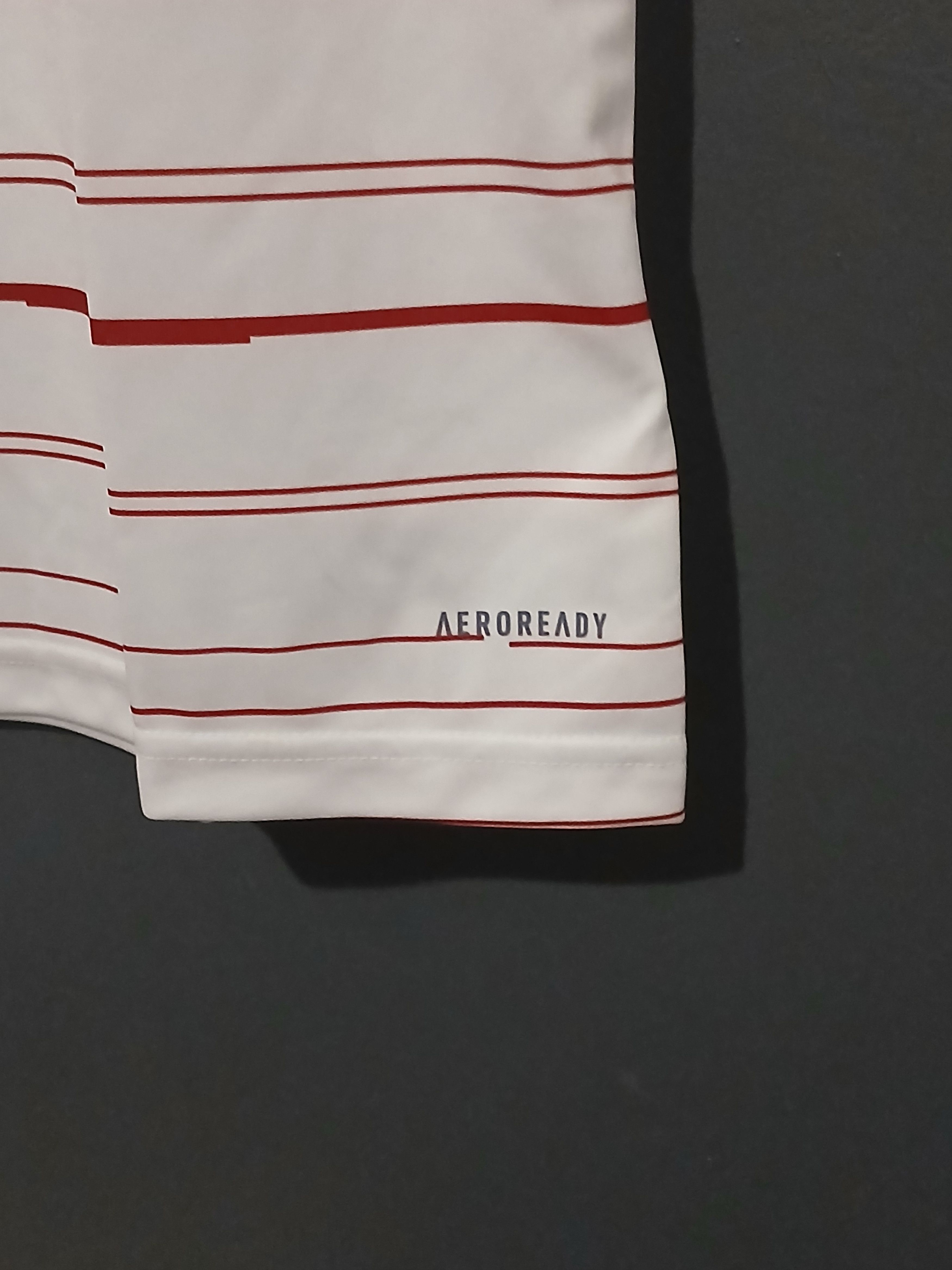 Adidas New Adidas T-Shirt Size US S / EU 44-46 / 1 - 4 Thumbnail