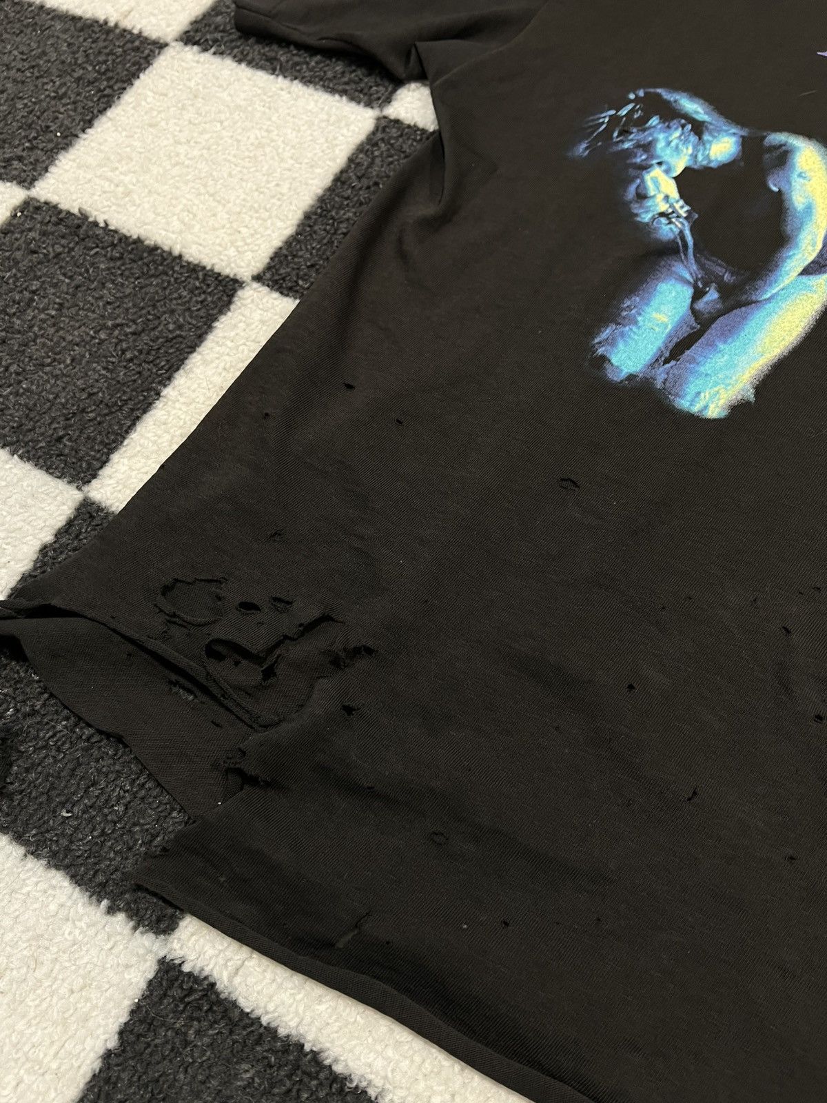 Vintage Vintage 1994 Bon Jovi Tour Thrashed Tee Size US XL / EU 56 / 4 - 4 Thumbnail