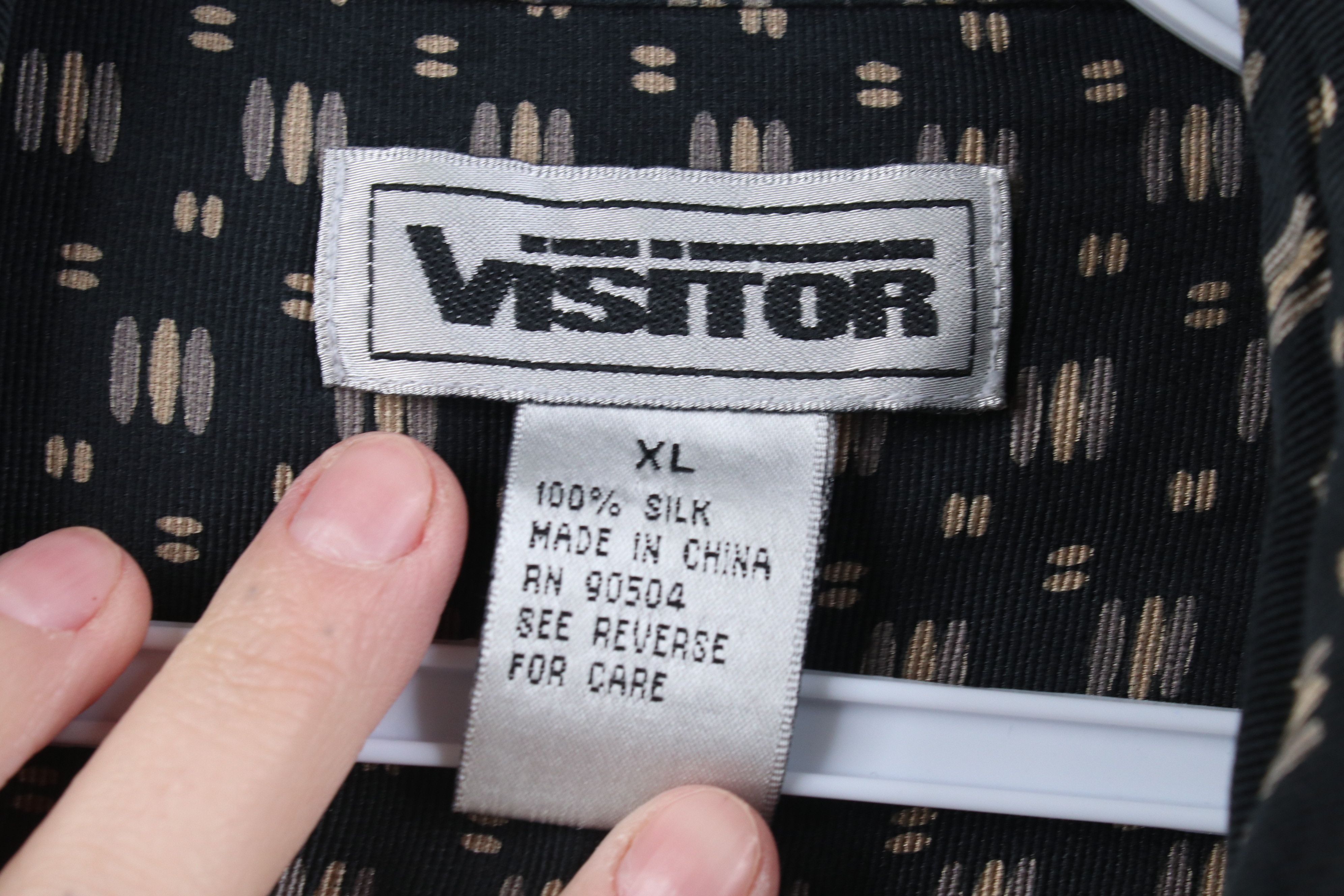 Vintage Vintage 90s Streetwear Silk Short Sleeve Button Shirt Size US XL / EU 56 / 4 - 8 Thumbnail
