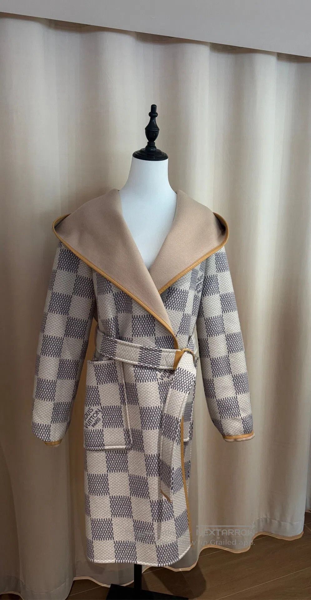 Louis Vuitton LV Damier Reversible Wool Coat. Size M / US 6-8 / IT 42-44 - 3 Thumbnail