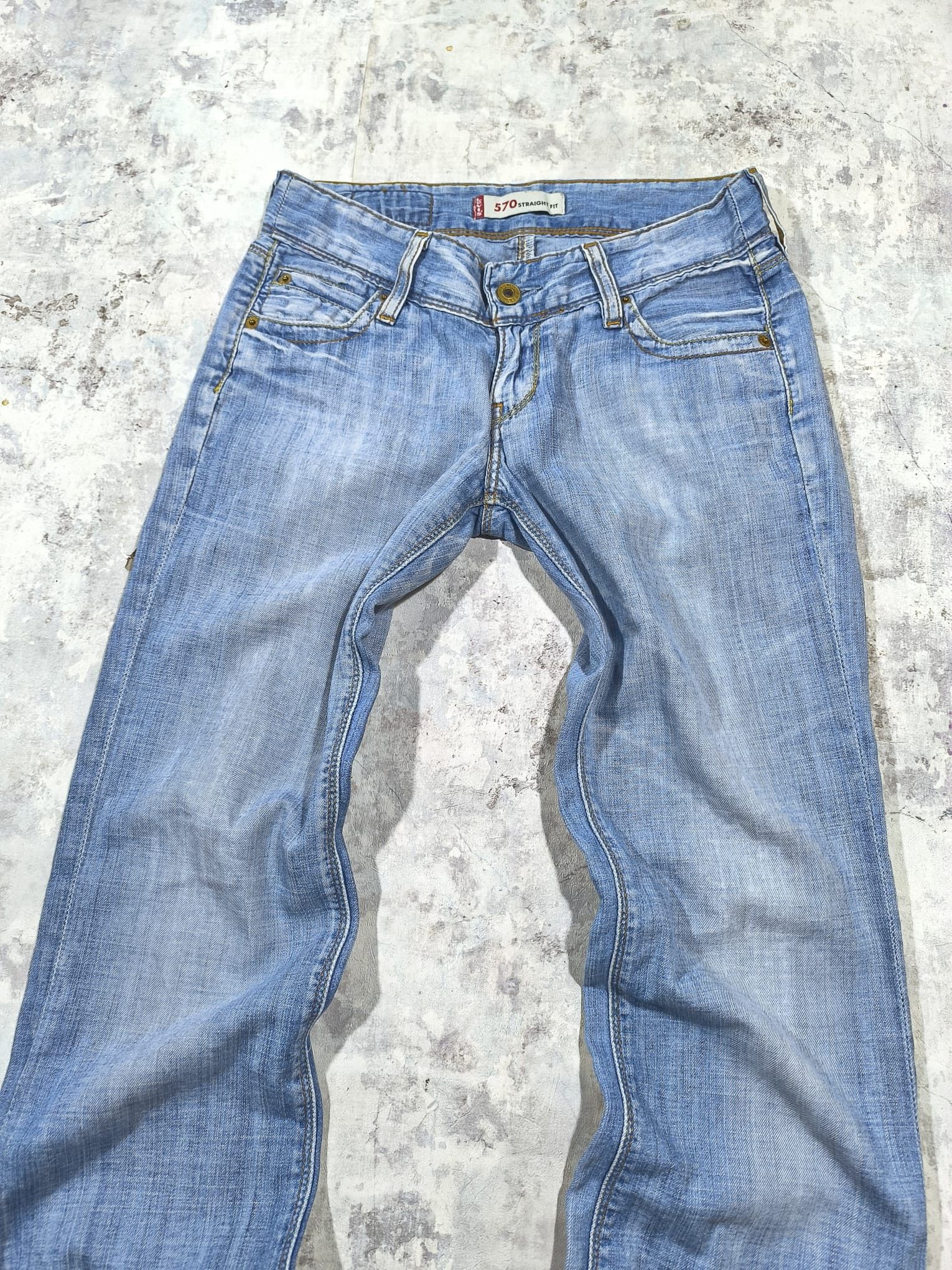 Levi's levis 570 straight lowrise wmn xs faded western Size 28" / US 6 / IT 42 - 6 Thumbnail