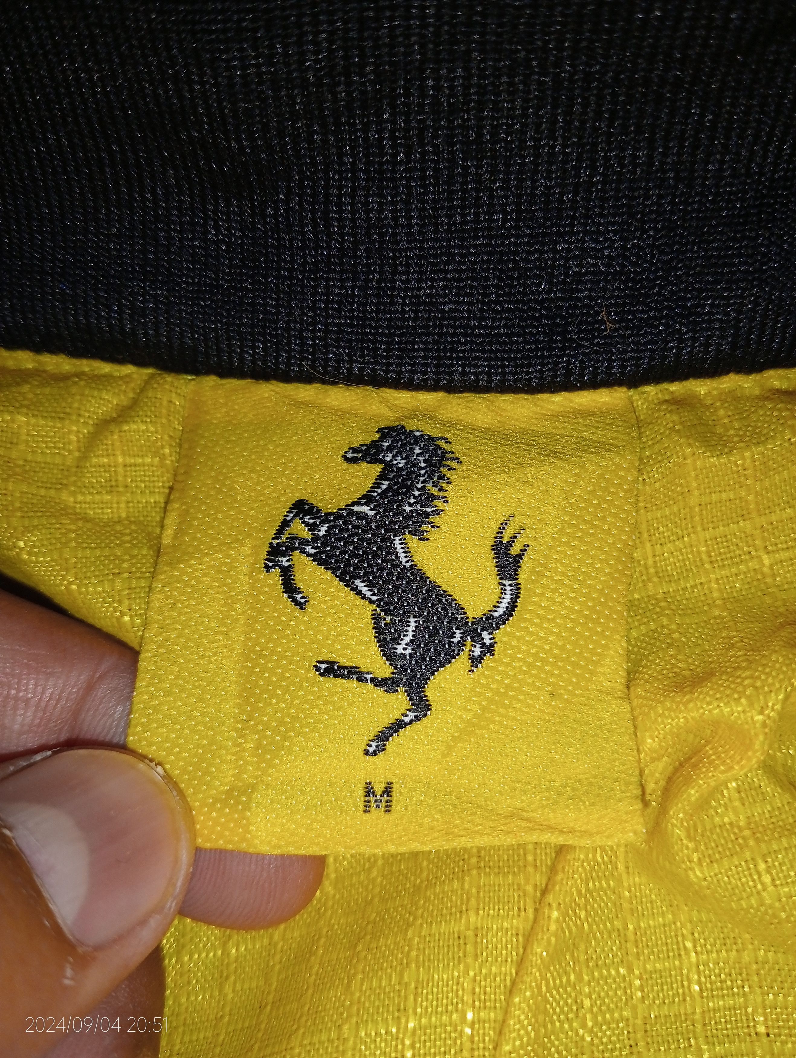 Ferrari VTG 1998 Ferrari Light Yellow Licence Windbreaker Very Rare Size US M / EU 48-50 / 2 - 25 Thumbnail