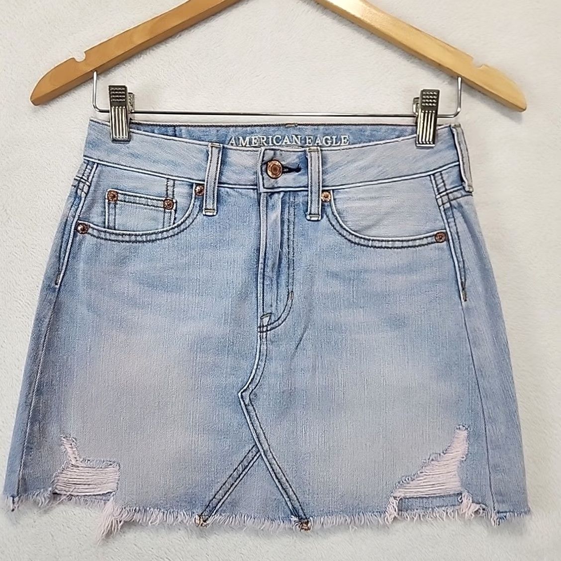 American Eagle Outfitters VINTAGE American Eagle Light Wash Distressed Denim Mini Skirt Womens Size 00 XS Blue Pocket Zip Front Short 90s style Womens Size 24" / US 00 / IT 34 - 2 Thumbnail