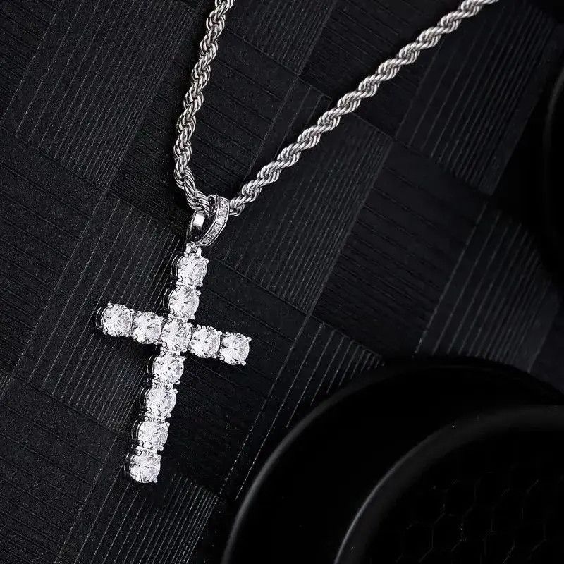 Jewelry Twisted Chain Cross Necklace Size ONE SIZE - 2 Thumbnail