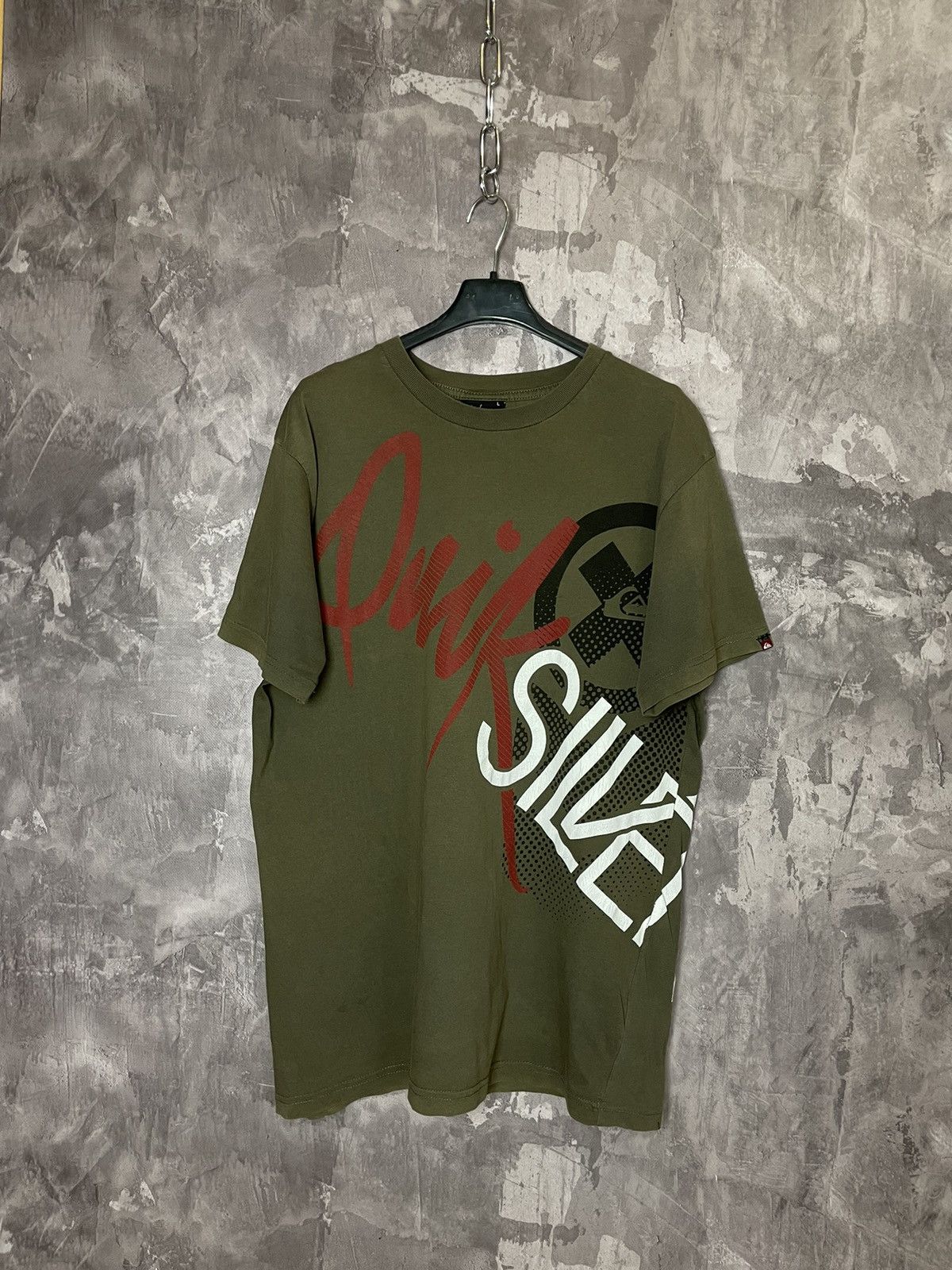 Affliction × Quiksilver × Vintage Vintage 90s Quiksilver Boxy Surf Skate Big Logo T Shirt Size US L / EU 52-54 / 3 - 1 Thumbnail
