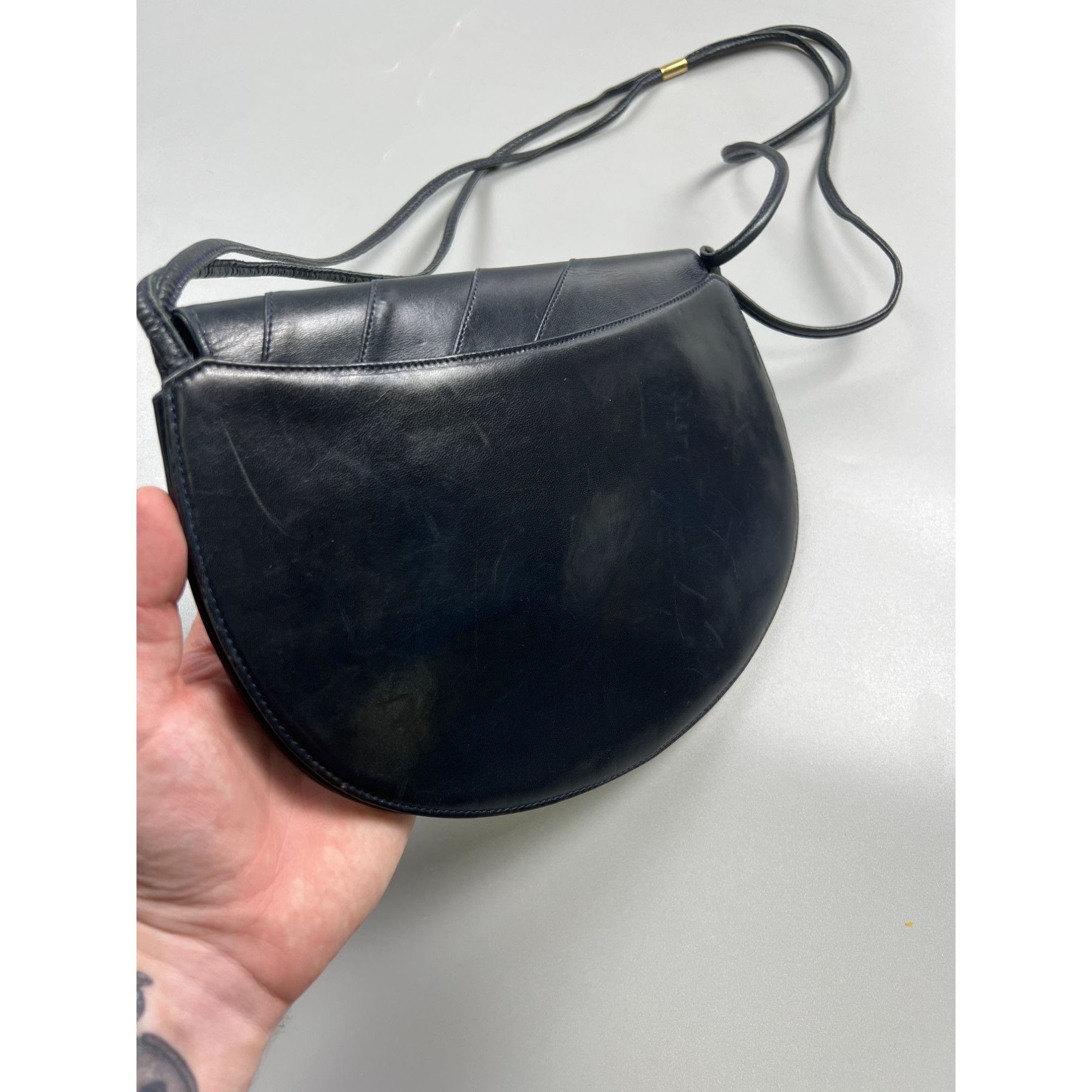 Bally Women’s Bally Vintage Leather Clutch (Y0995) Size ONE SIZE - 10 Thumbnail