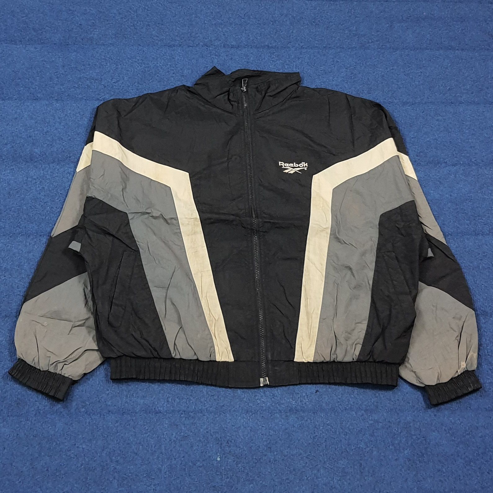 Reebok Vintage 90s Reebok Windbreaker Jacket Oversize C290N25 Size US M / EU 48-50 / 2 - 1 Thumbnail