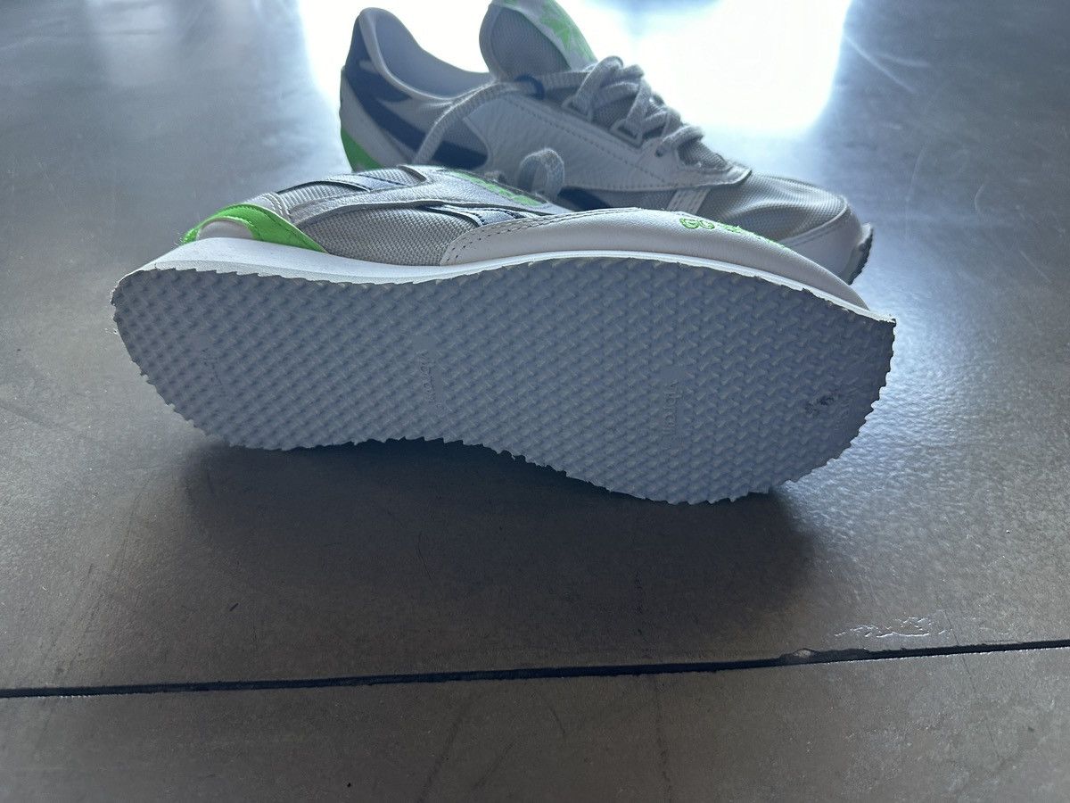 Goretex × Palace × Reebok Palace X Reebok excellent condition sneaker US 6 Size US 6 / EU 39 - 3 Thumbnail