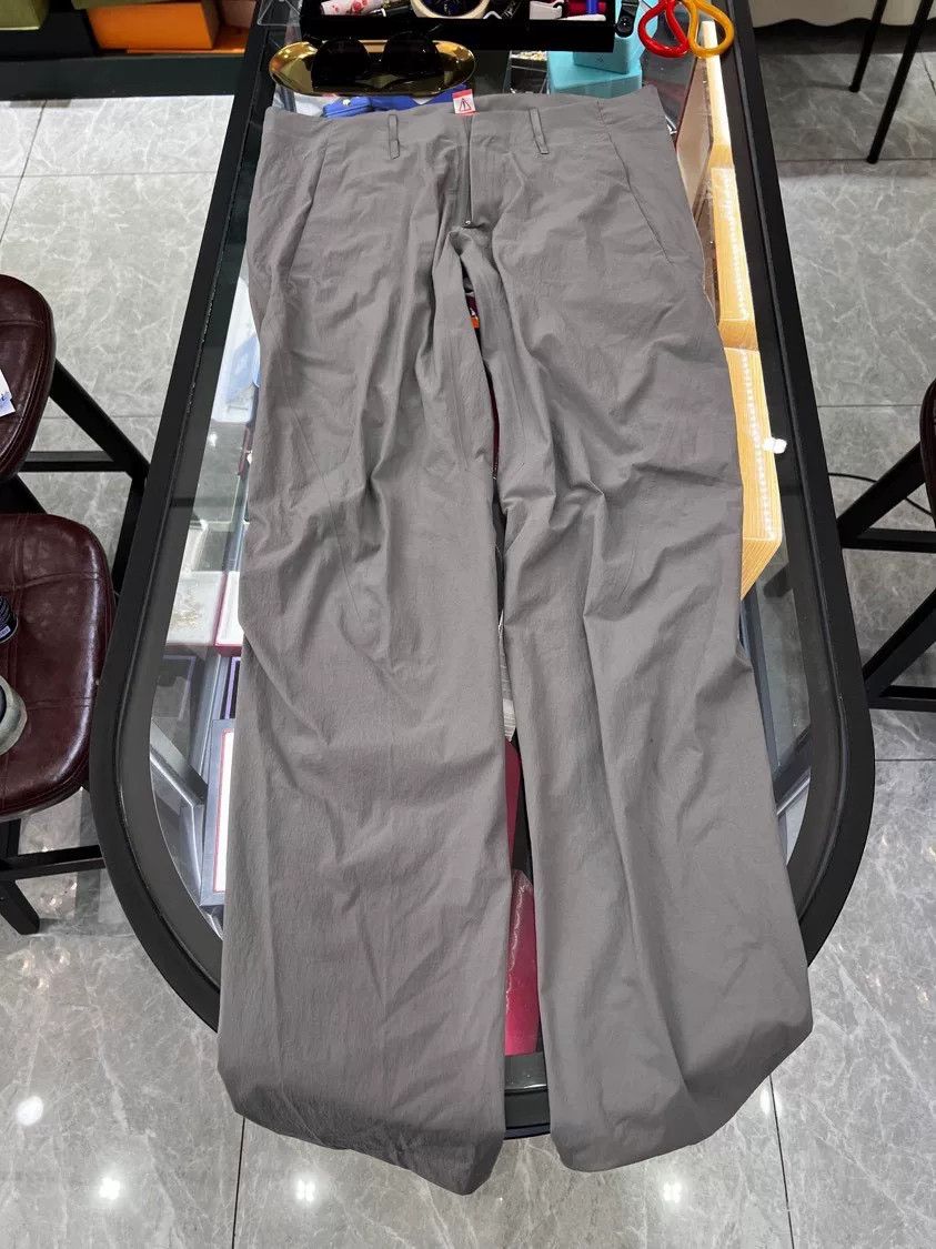 Arc'teryx Arc'teryx Gray Long Pants Size US 30 / EU 46 - 1 Thumbnail