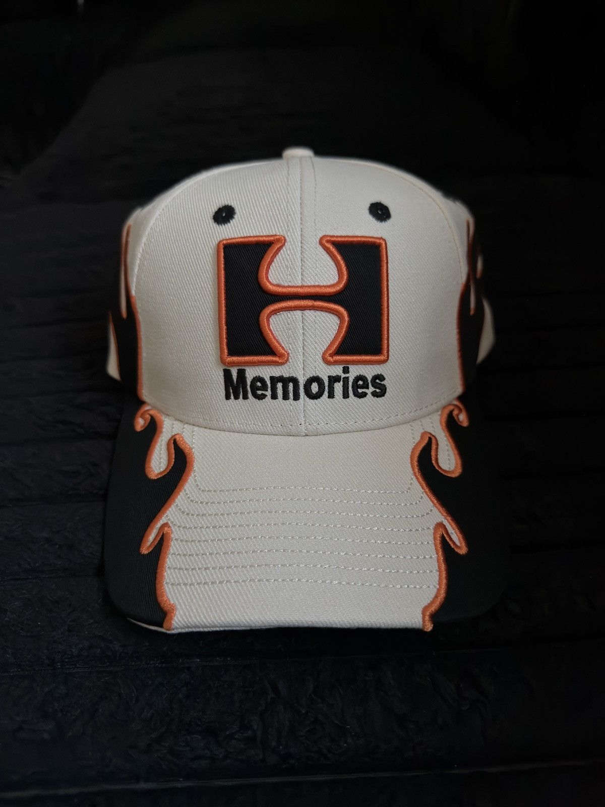 HMDD ‘H MEMORIES’ GIFT HAT Size ONE SIZE - 1 Thumbnail