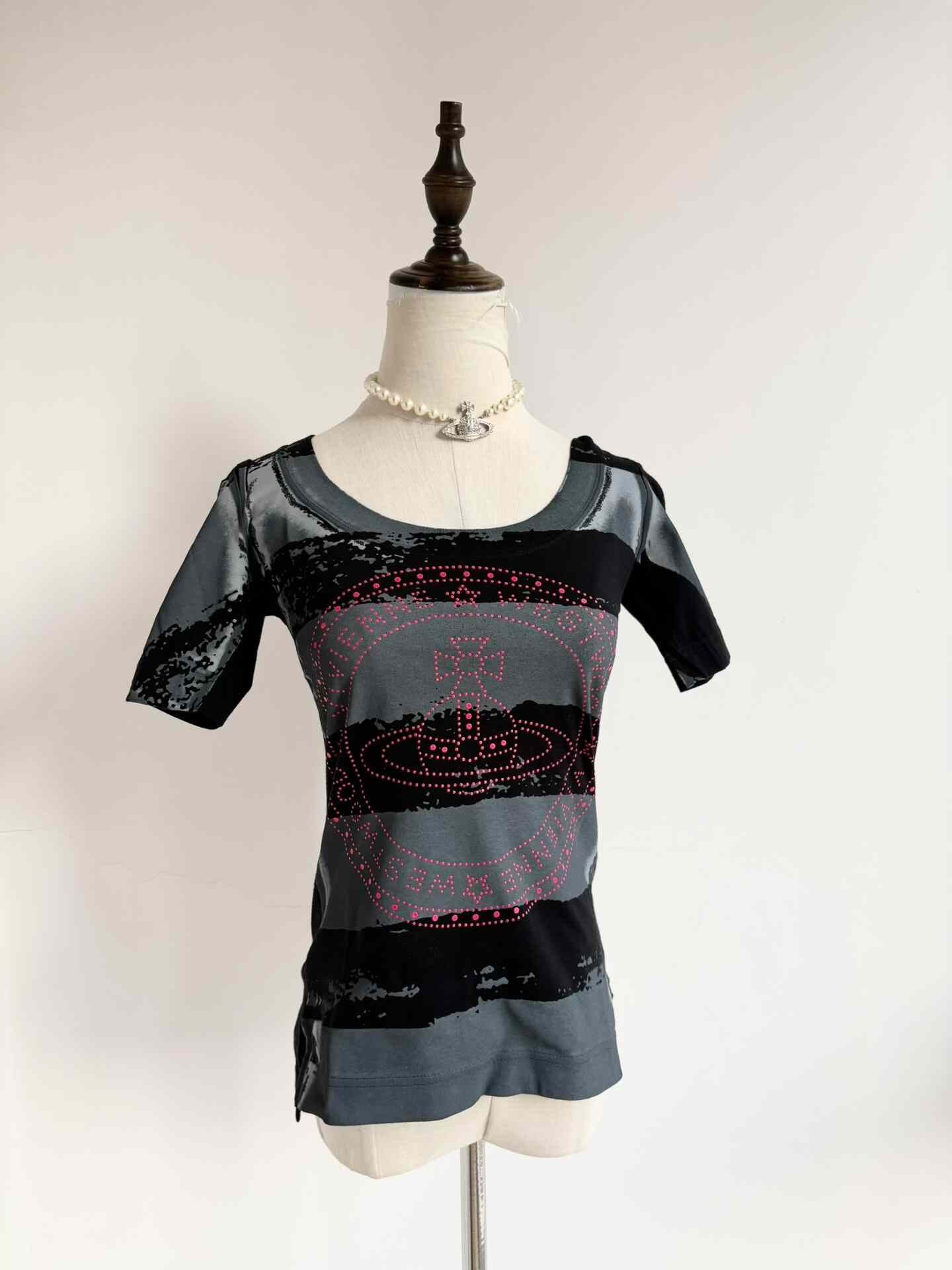 Vivienne Westwood Vivienne Westwood Vintage Saturn T-shirt Size M / US 6-8 / IT 42-44 - 1 Thumbnail