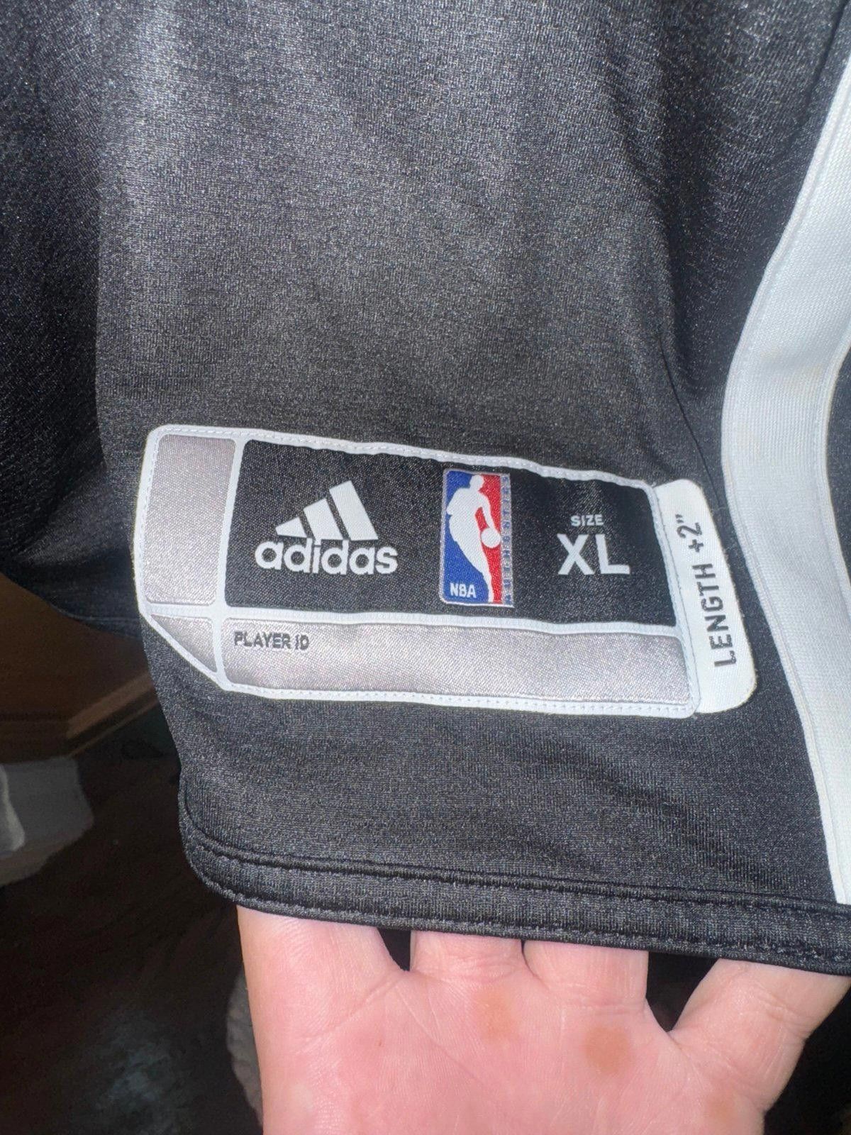 Adidas Adidas x NBA Sacramento Kings Jersey Rare Sz XL +2 Inch Size US XL / EU 56 / 4 - 4 Thumbnail