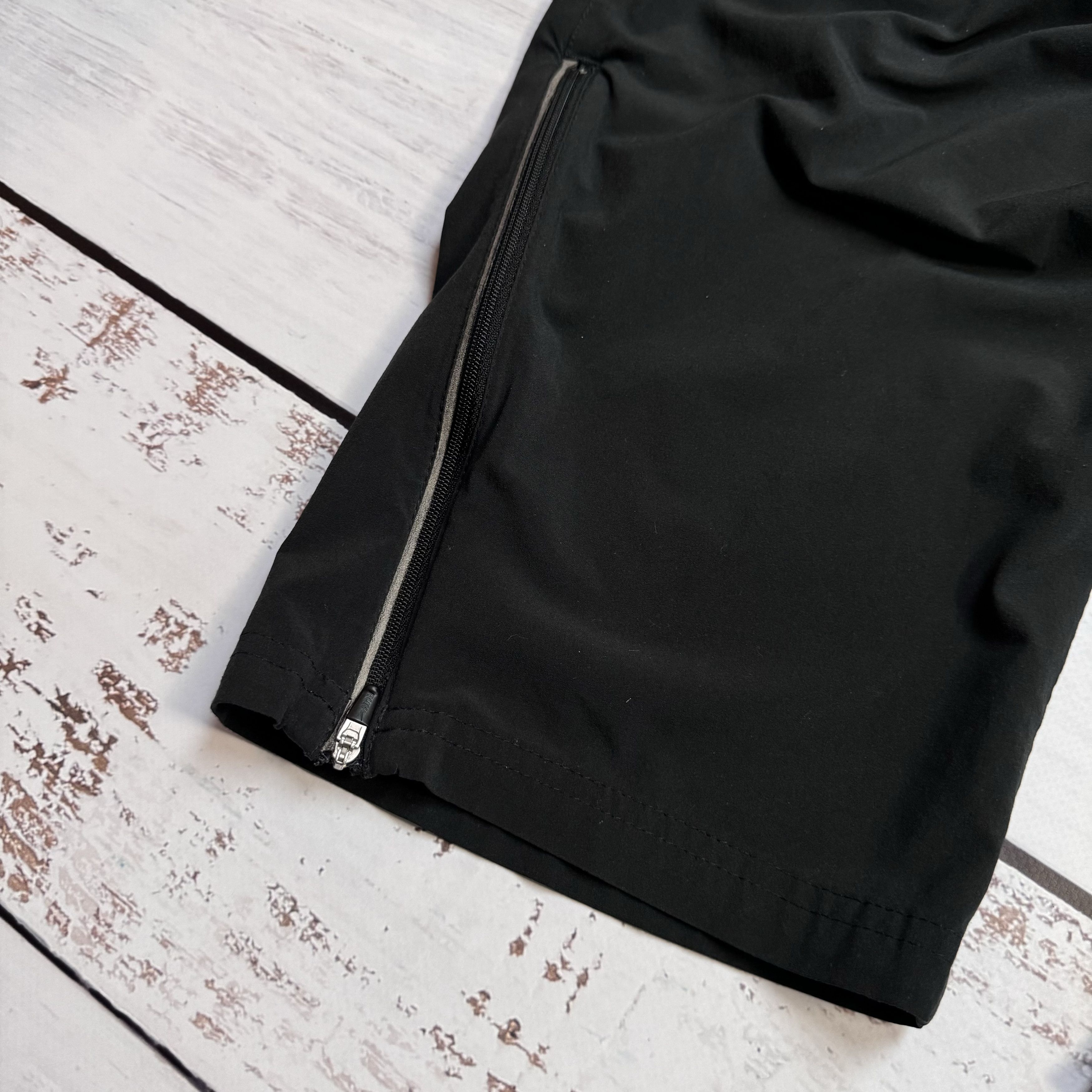 Nike × Vintage NIKE NYLON VINTAGE REFLECTIVE SWOOSH DRILL PANTS Y2K Size US 32 / EU 48 - 4 Thumbnail