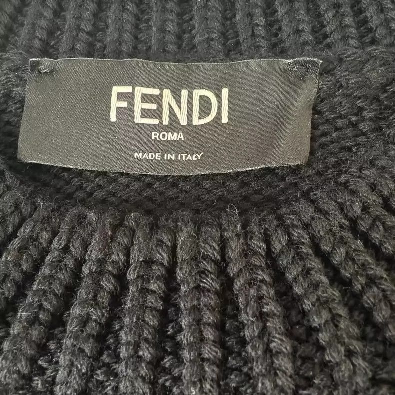 Fendi Fendi Logo Sweater with Front Letters Size US L / EU 52-54 / 3 - 3 Thumbnail