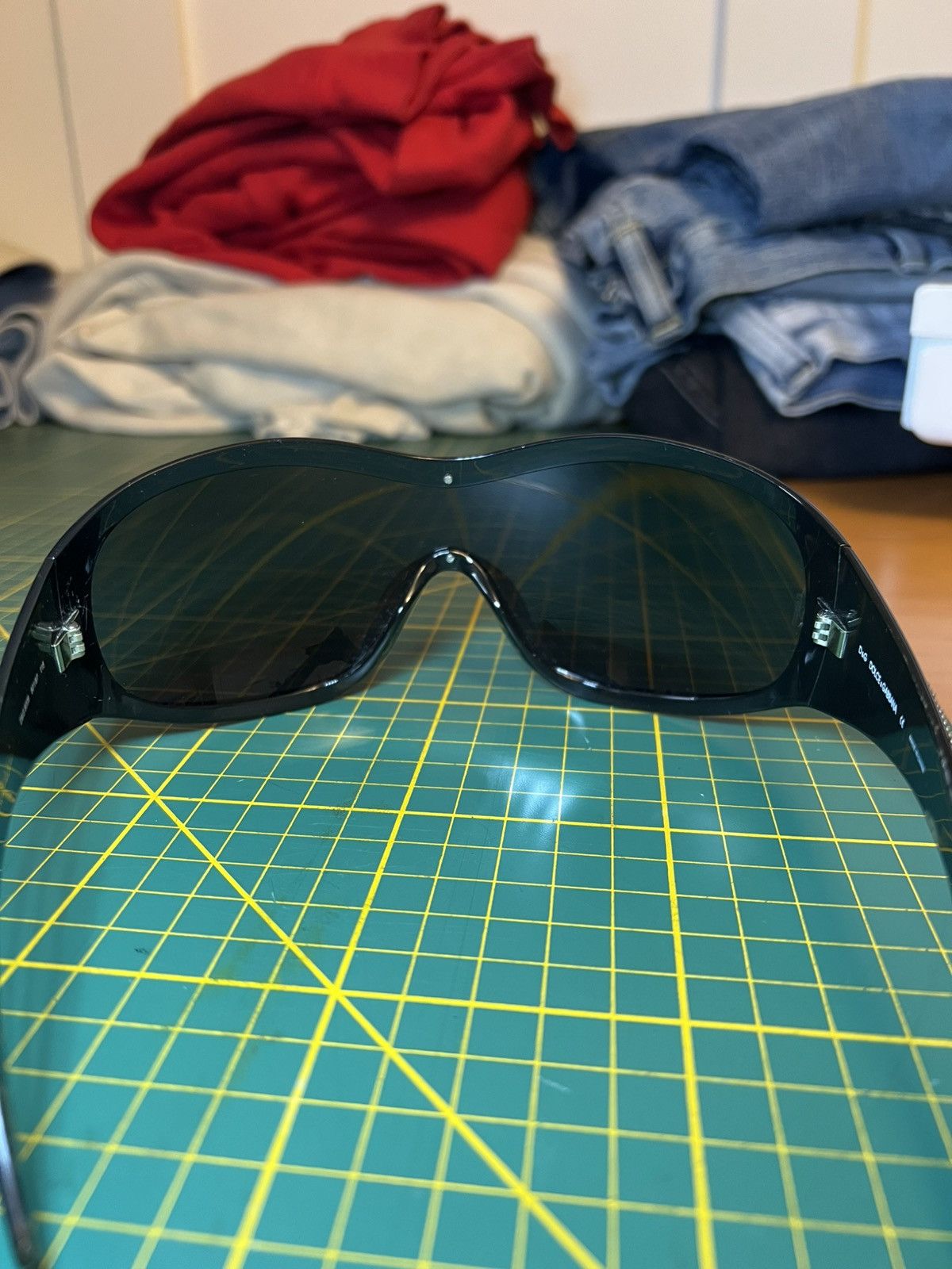 Dolce & Gabbana Vintage Dolce & Gabbana 8008 rhinestone logo ski sunglasses Size ONE SIZE - 14 Thumbnail
